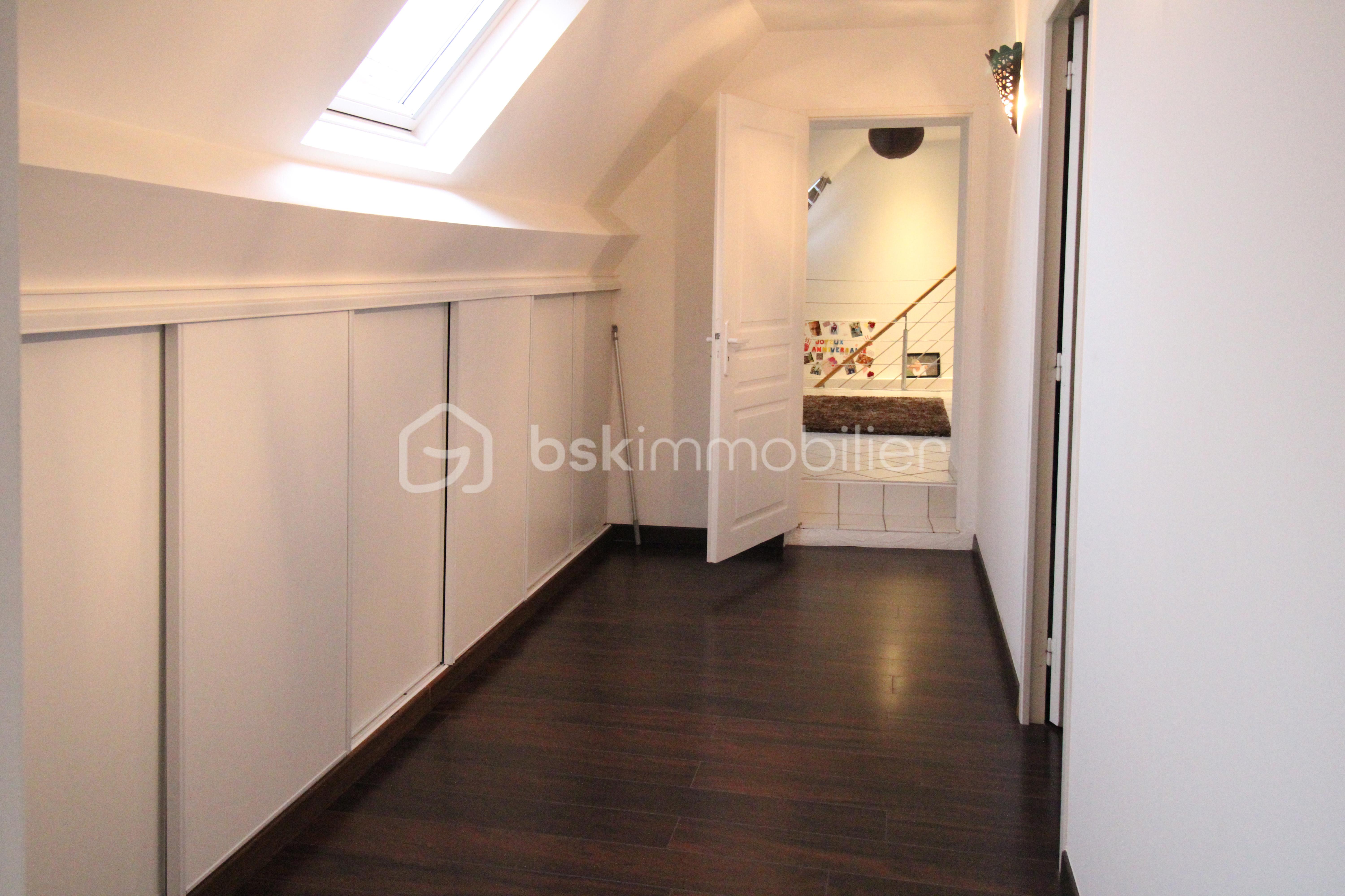 Maison de 150 m² - COULOIR ETAGE.jpg