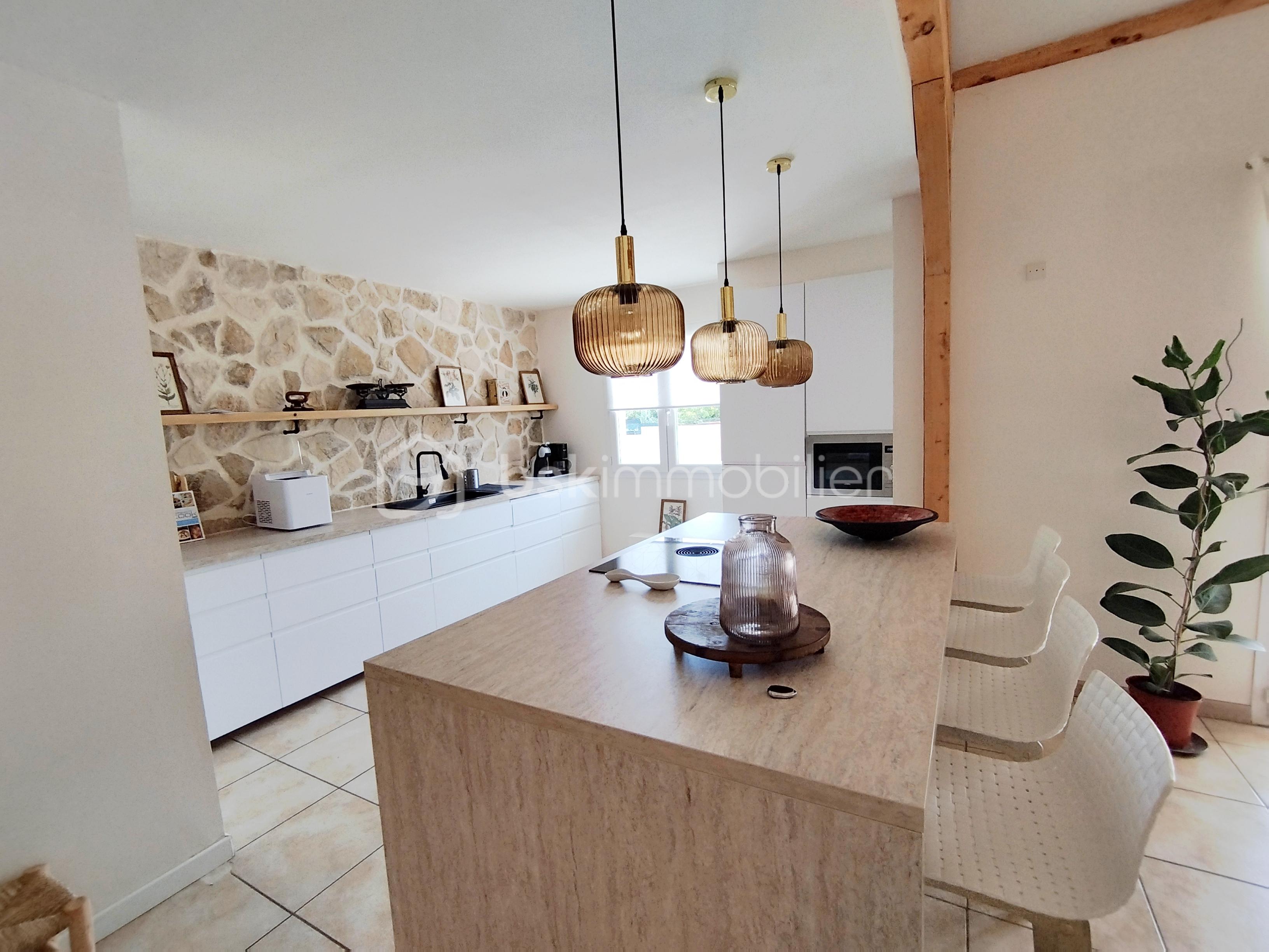Maison de 219 m² - 1753429109991.jpg