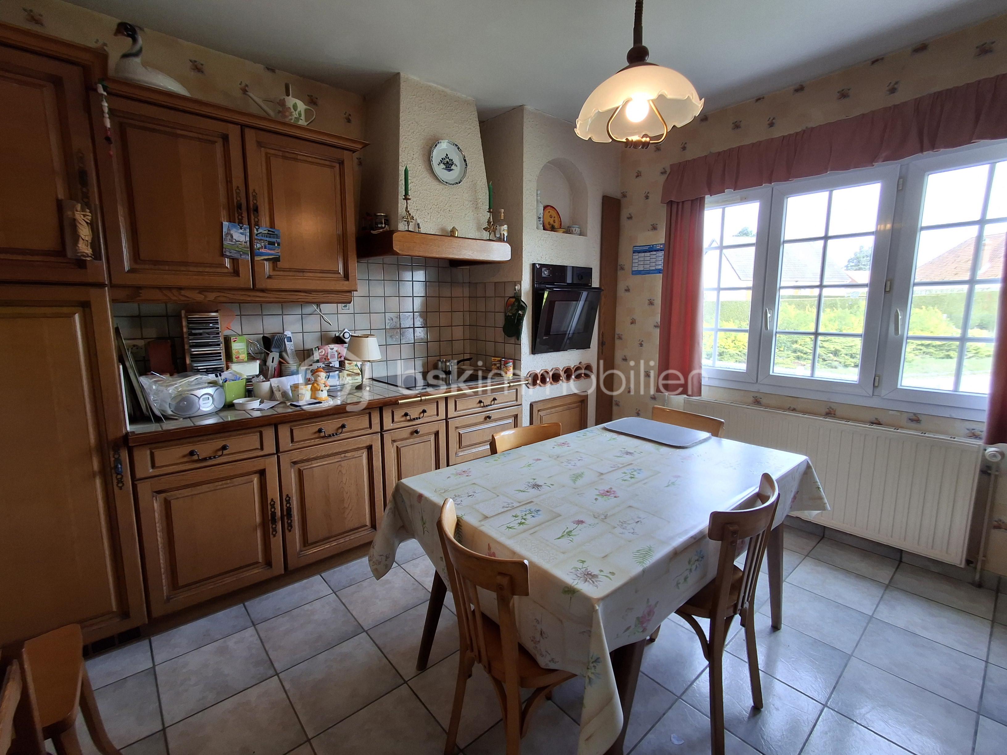 Cuisine vers fenêtre paysage.png