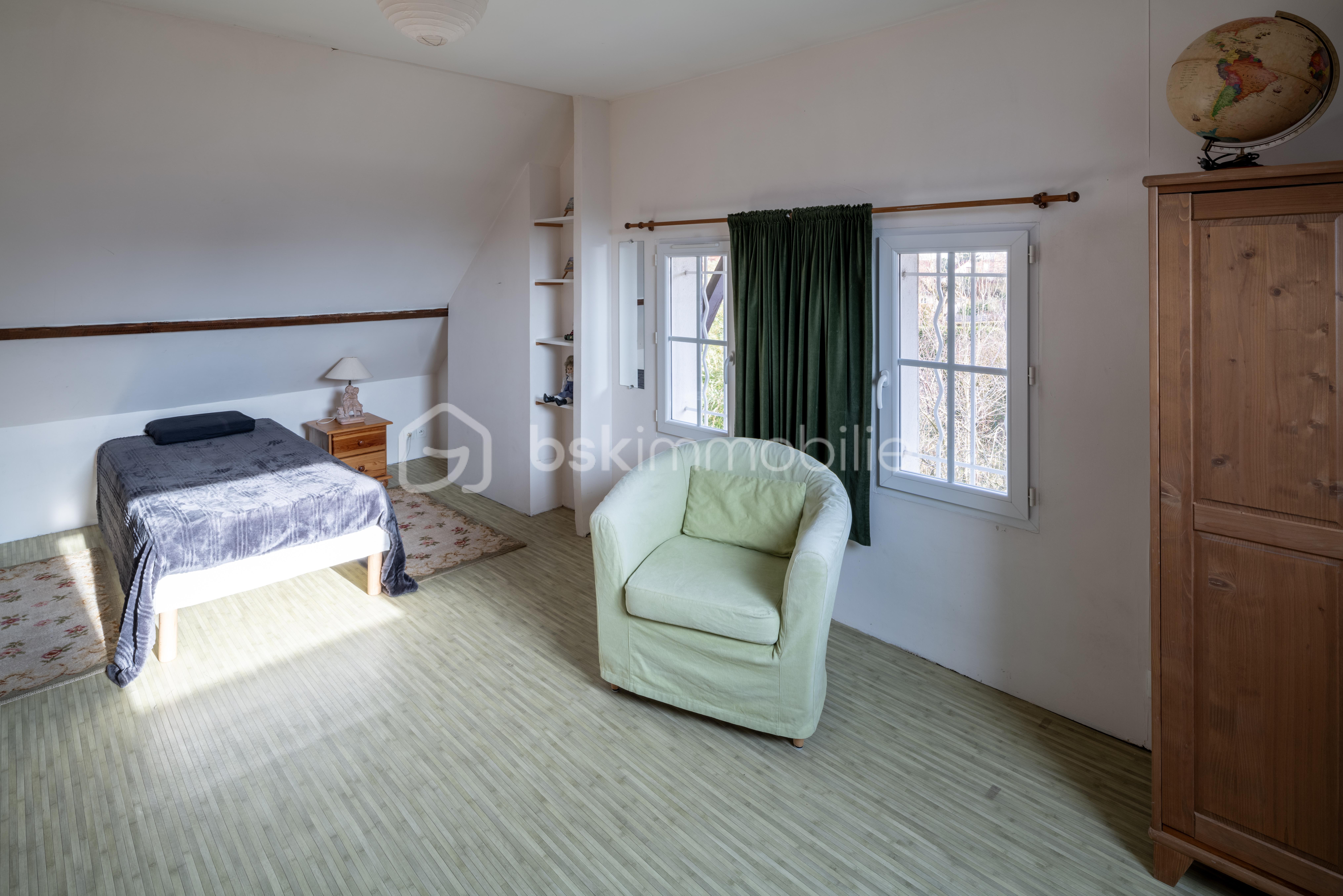 Maison de 170 m² - 20260120 Marnières-18 combles.jpg