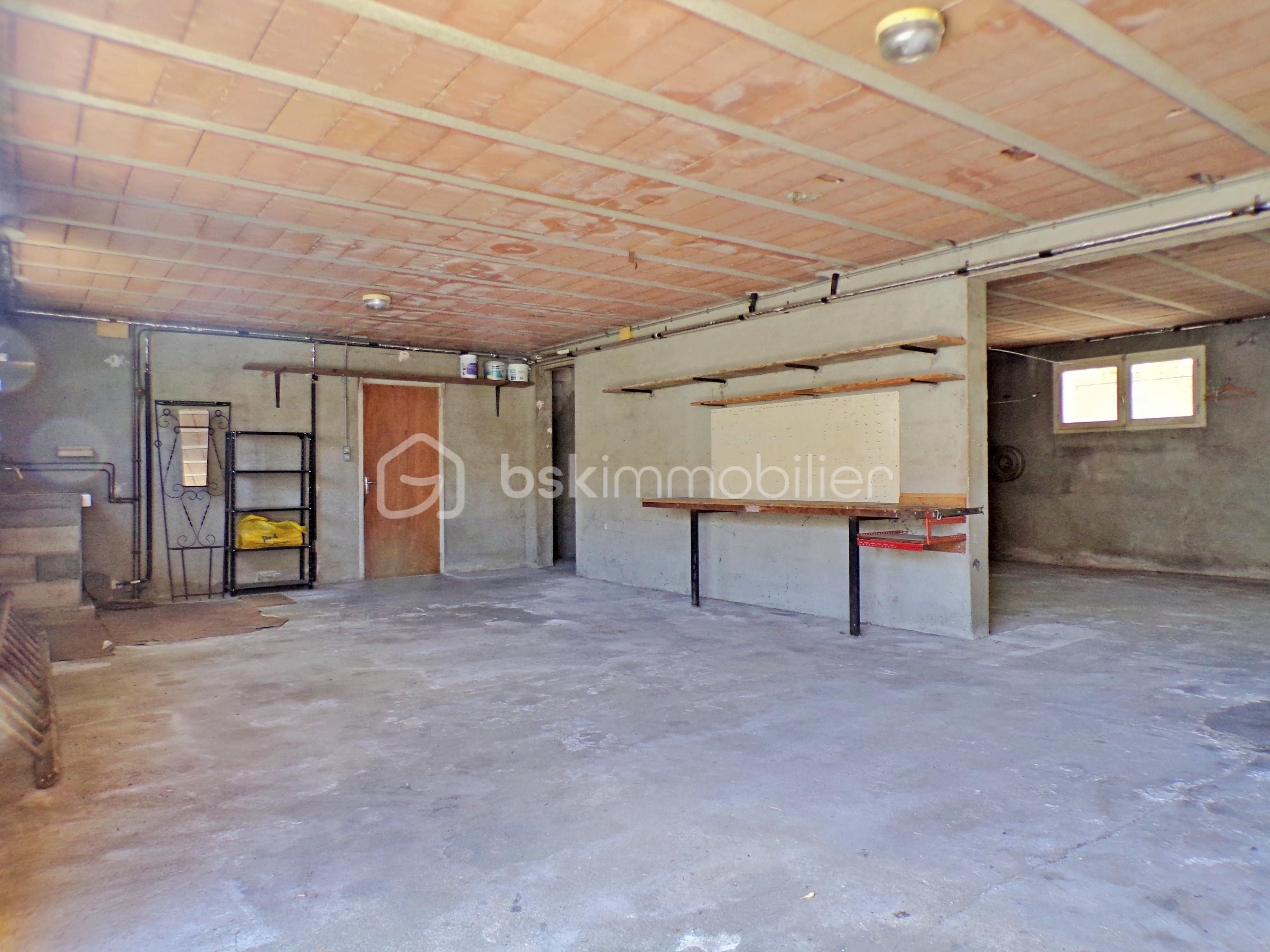 Maison de ville de 118 m² - Sous sol - Garage.JPG