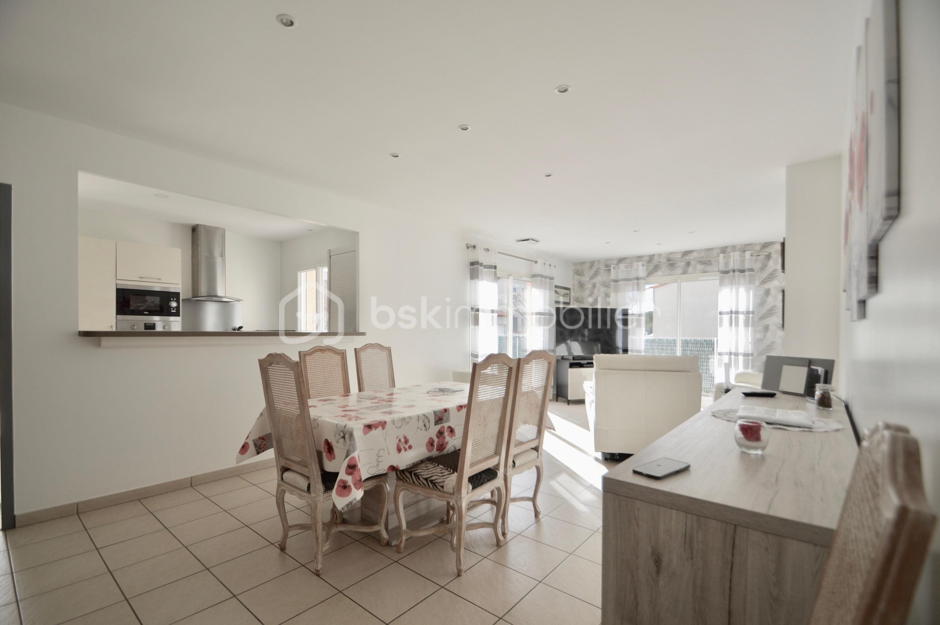 Villa de 83 m² - SALON LUMINEUX 3 - 1.jpg