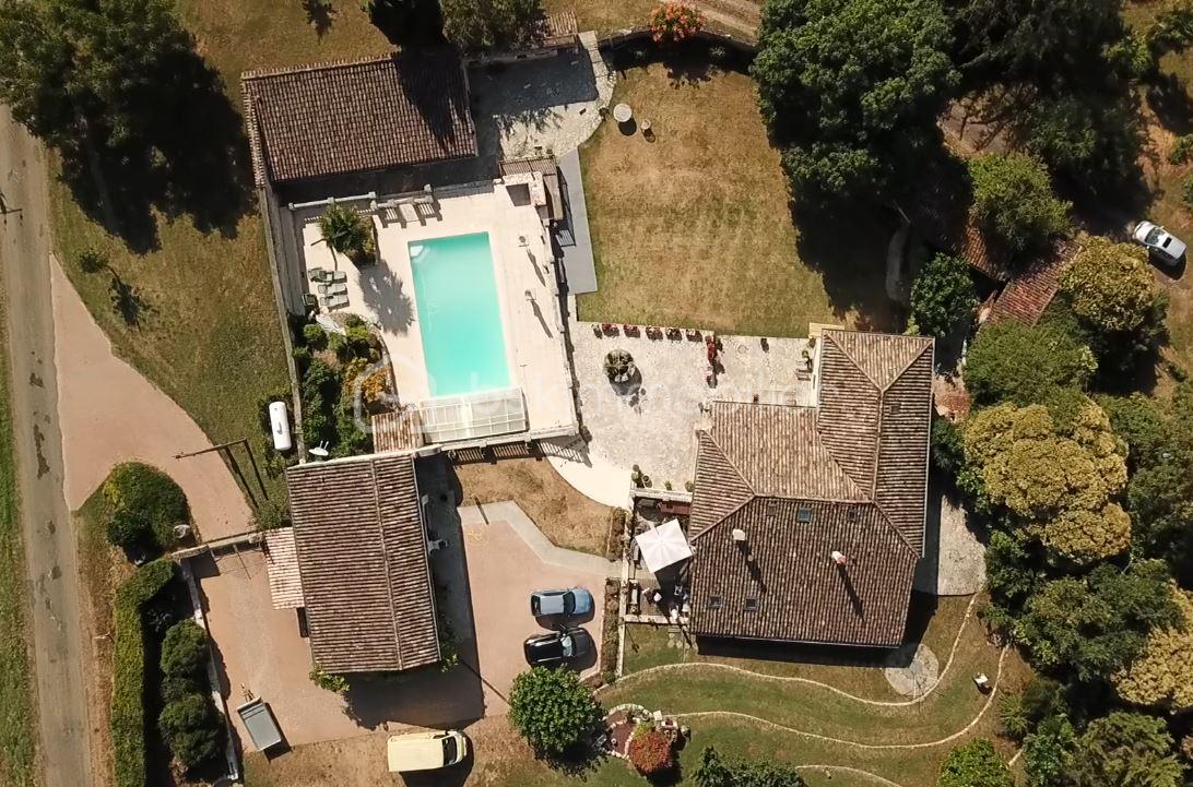 Maison de 251 m² - C2.JPG