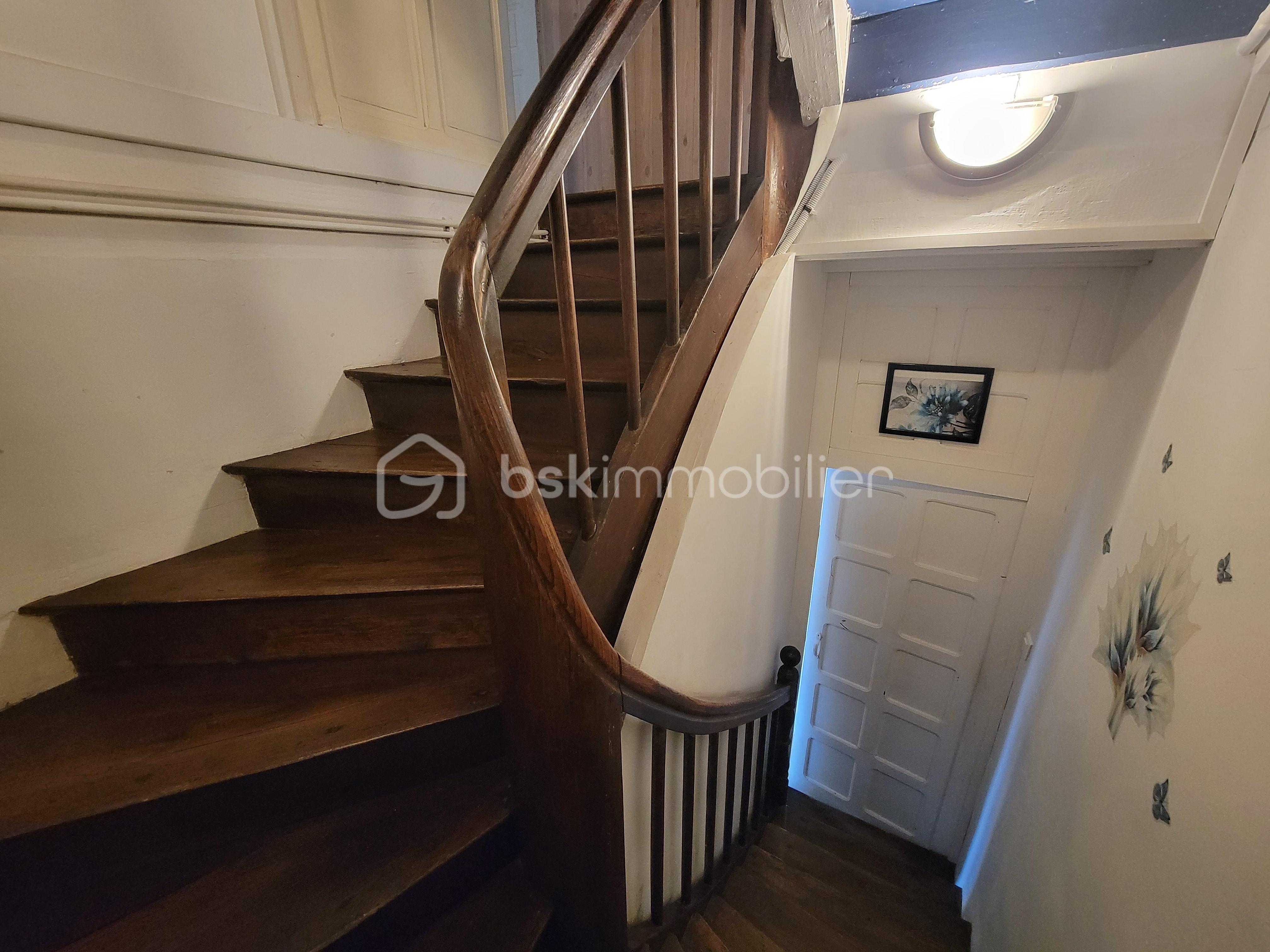 Maison en pierre de 239 m² - 20260114_104452.jpg