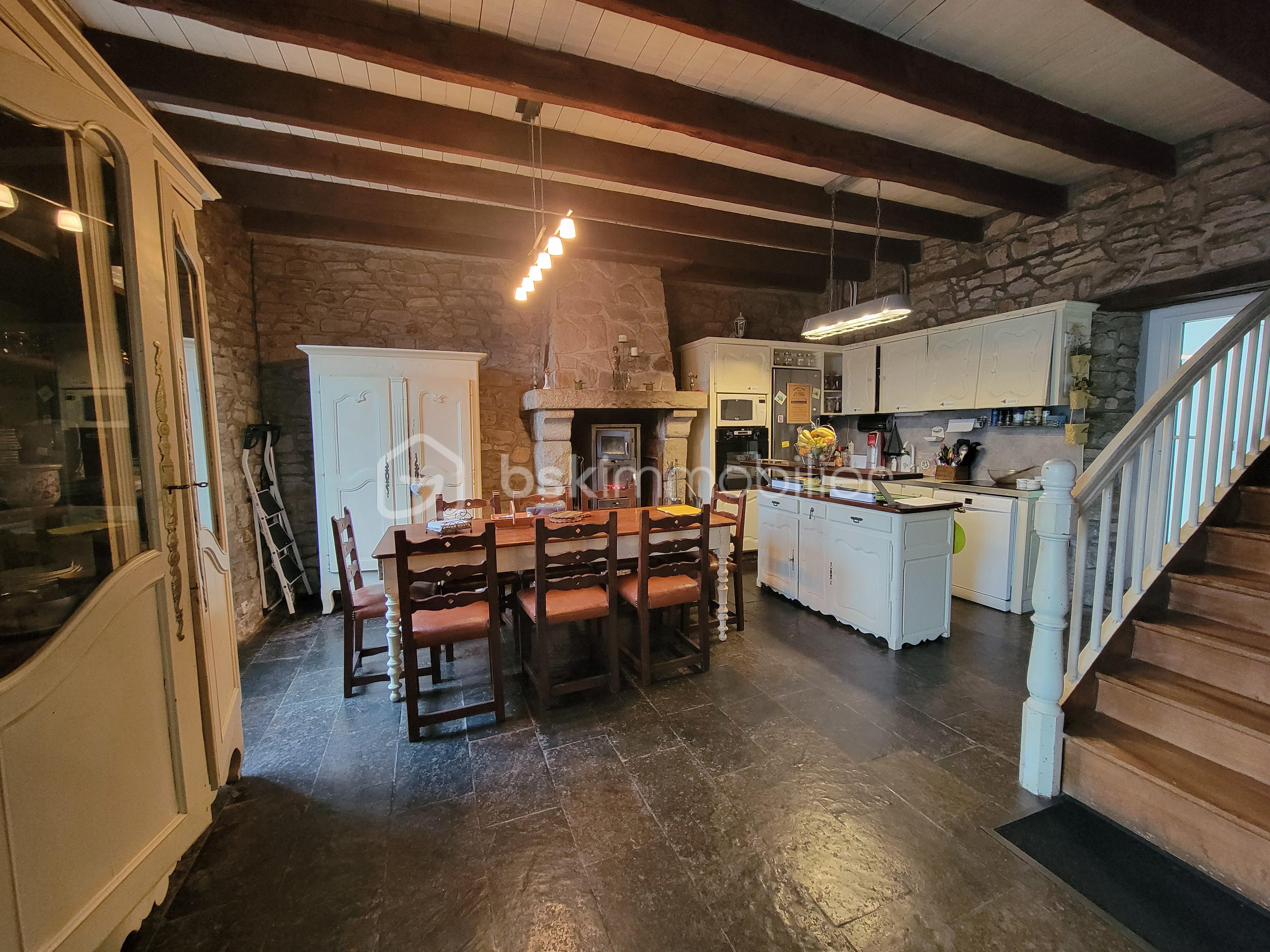 Maison en pierre de 239 m² - 20260114_102746.jpg