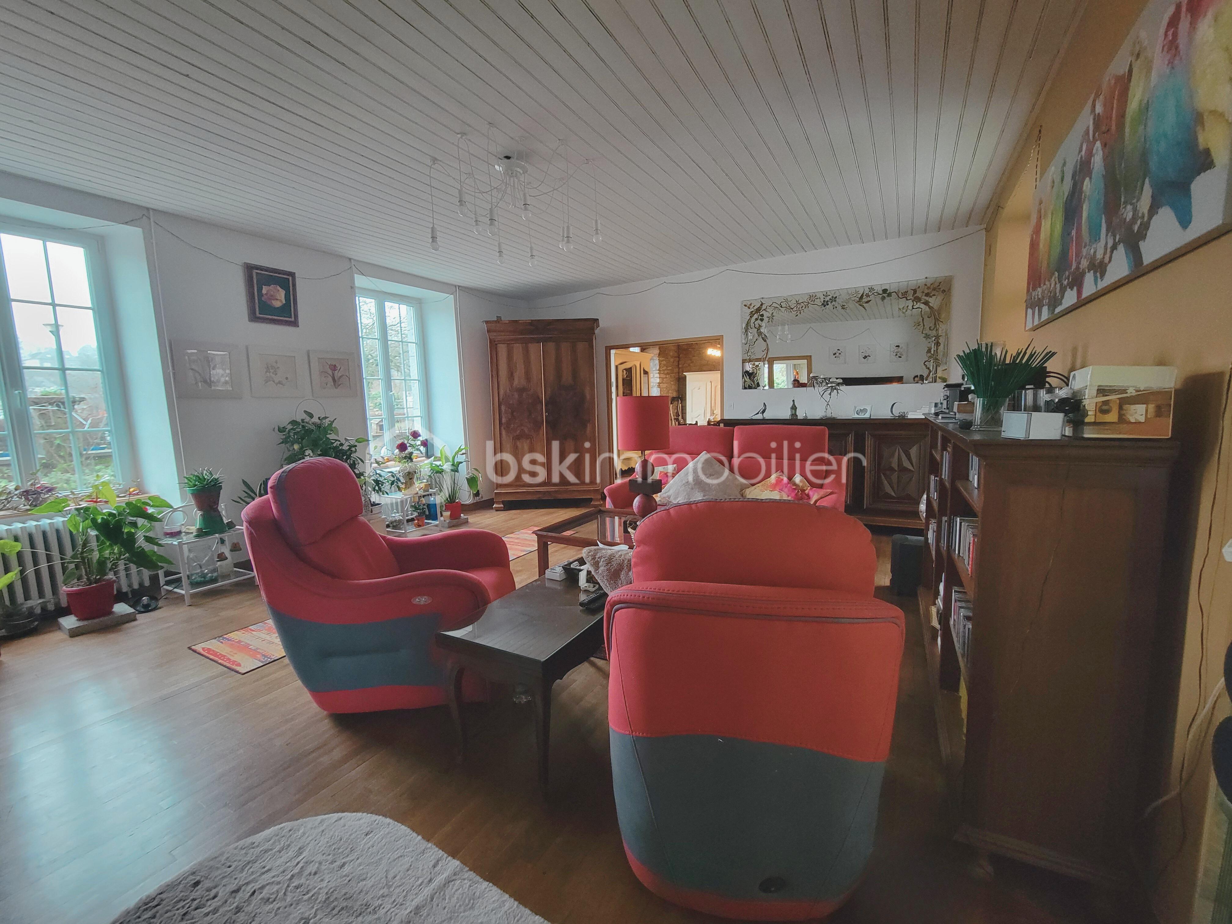 Maison en pierre de 239 m² - d4da9659-ddce-448e-9c72-70e5b3924cad.jpg