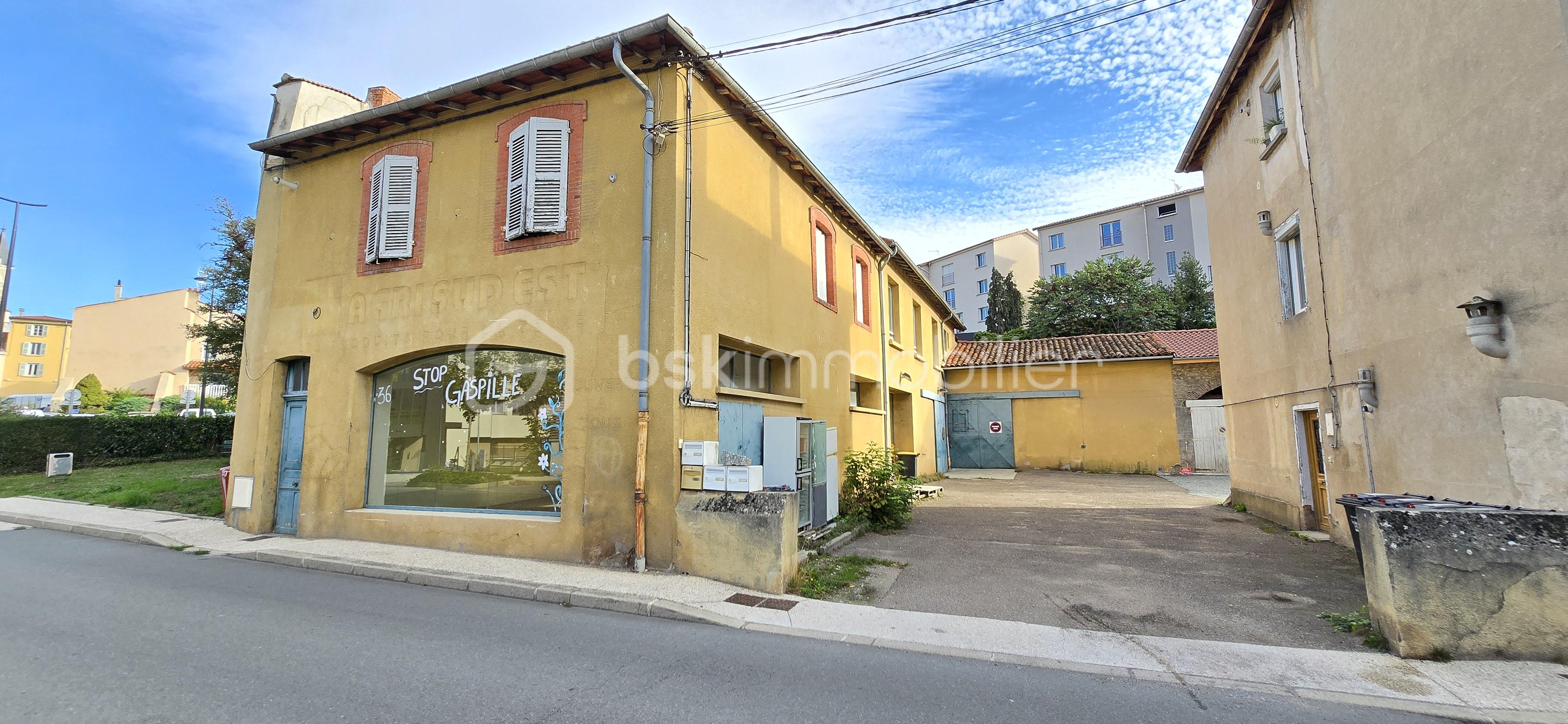Immeuble de 105 m² - 4620.jpg