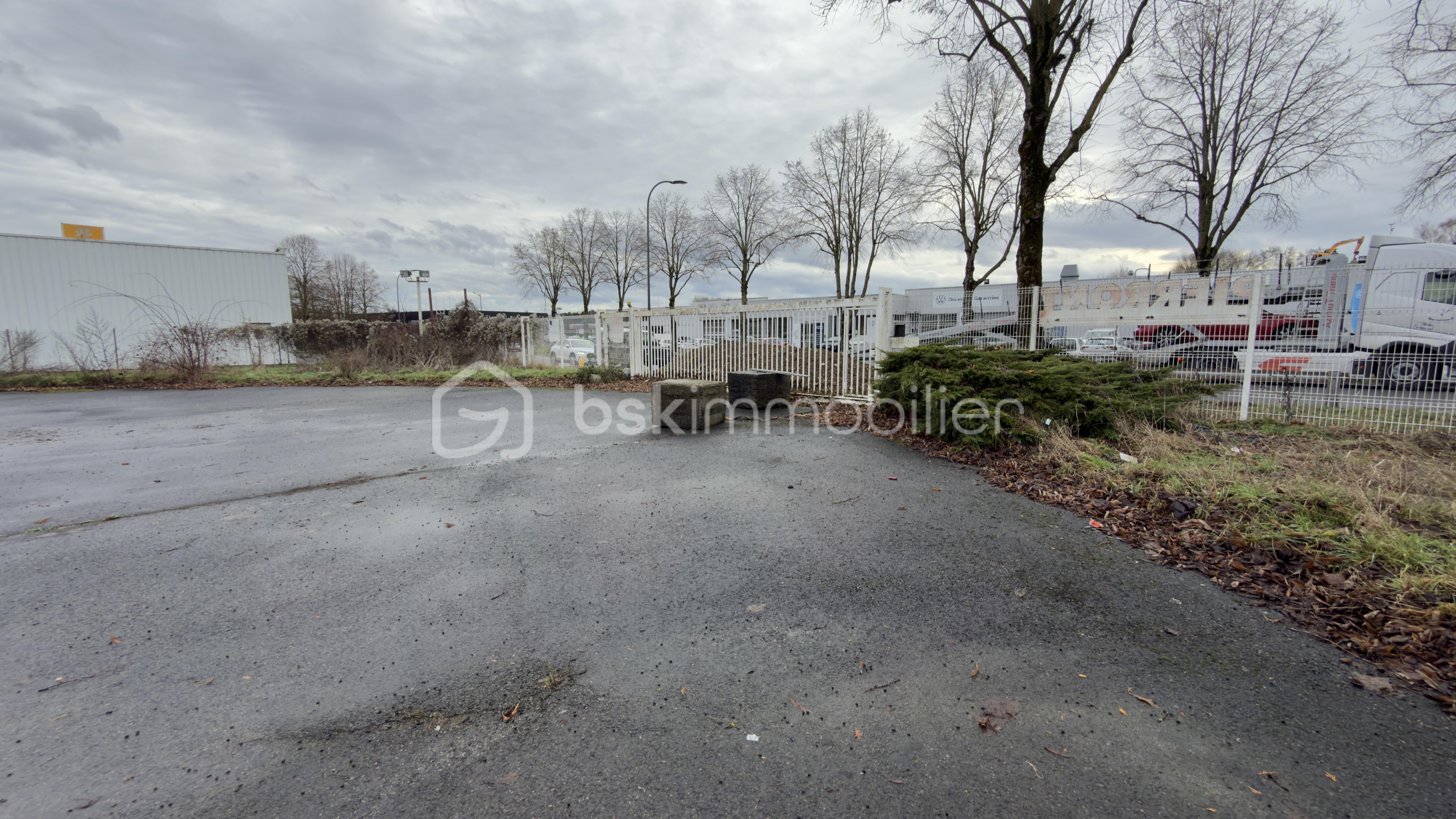 Local d'activités de 1 471 m² - IMG_2266.jpeg