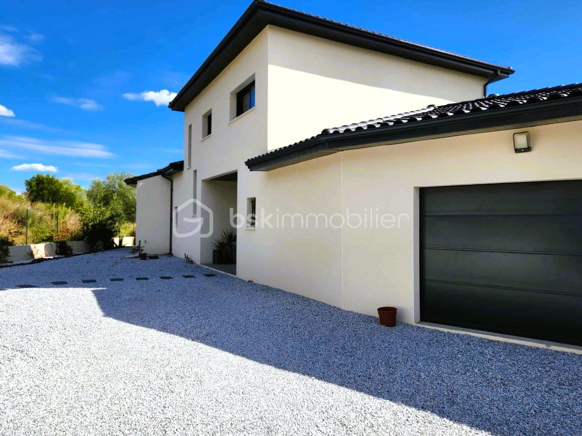 Villa de 162 m² - 1a61391e-e0aa-4ea1-bf1f-f1fb29b955fb.jpg