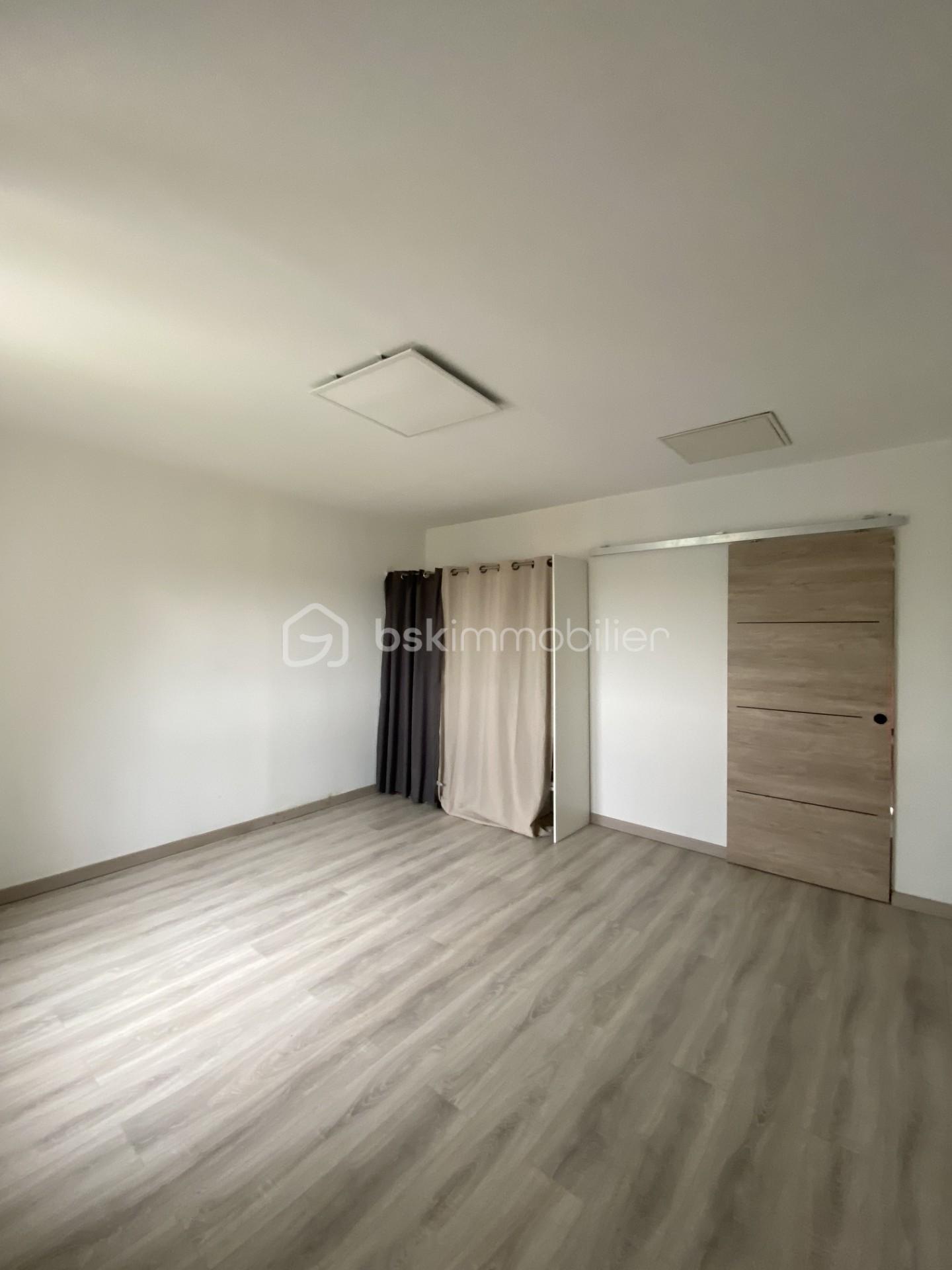3d7add21-240d-46bc-9de1-2f967ba926de.jpg