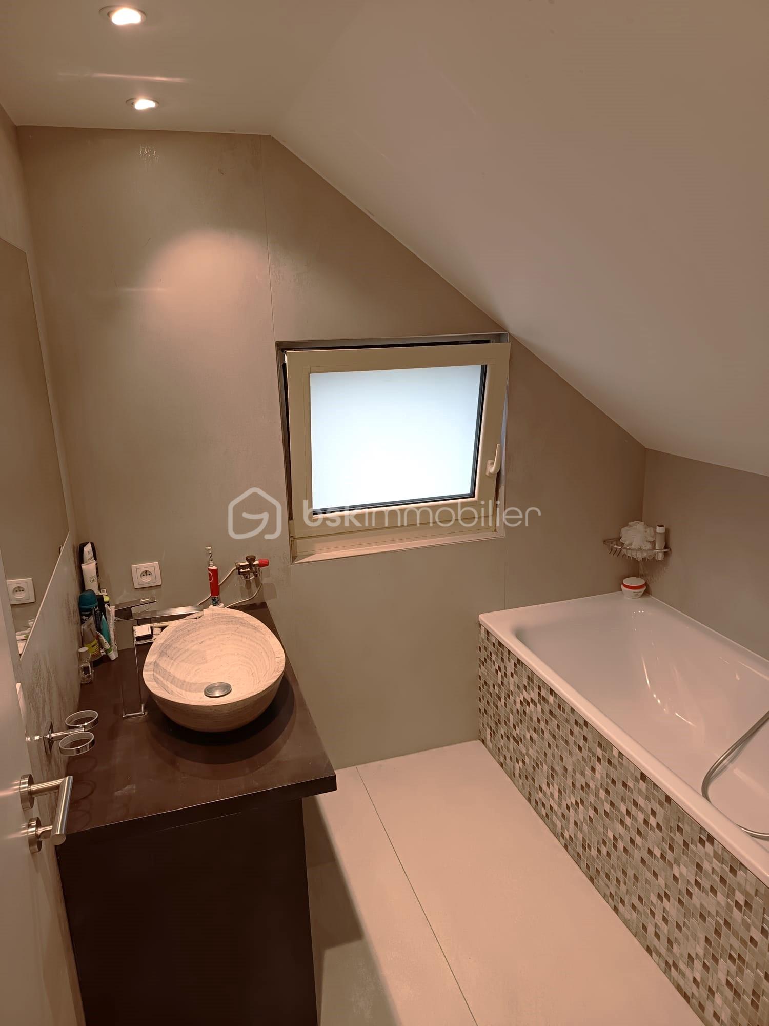 Maison de 190 m² - IMG-20251020-WA0015.jpg