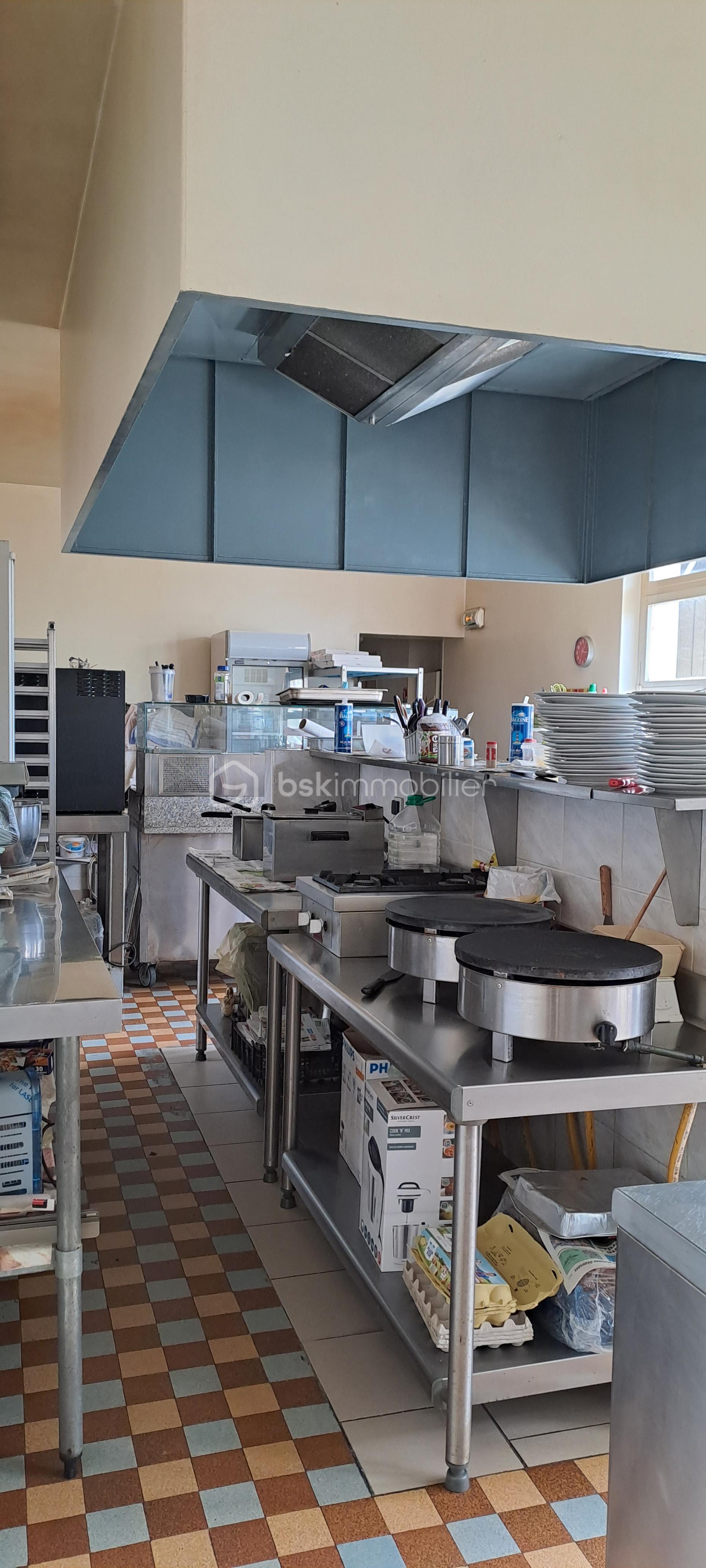 Local d activites de 650 m² - 11 141710 CUISINE 2.jpg