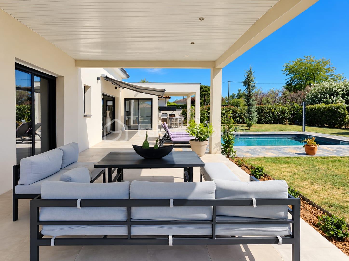 piscine+ terrasse.jpg