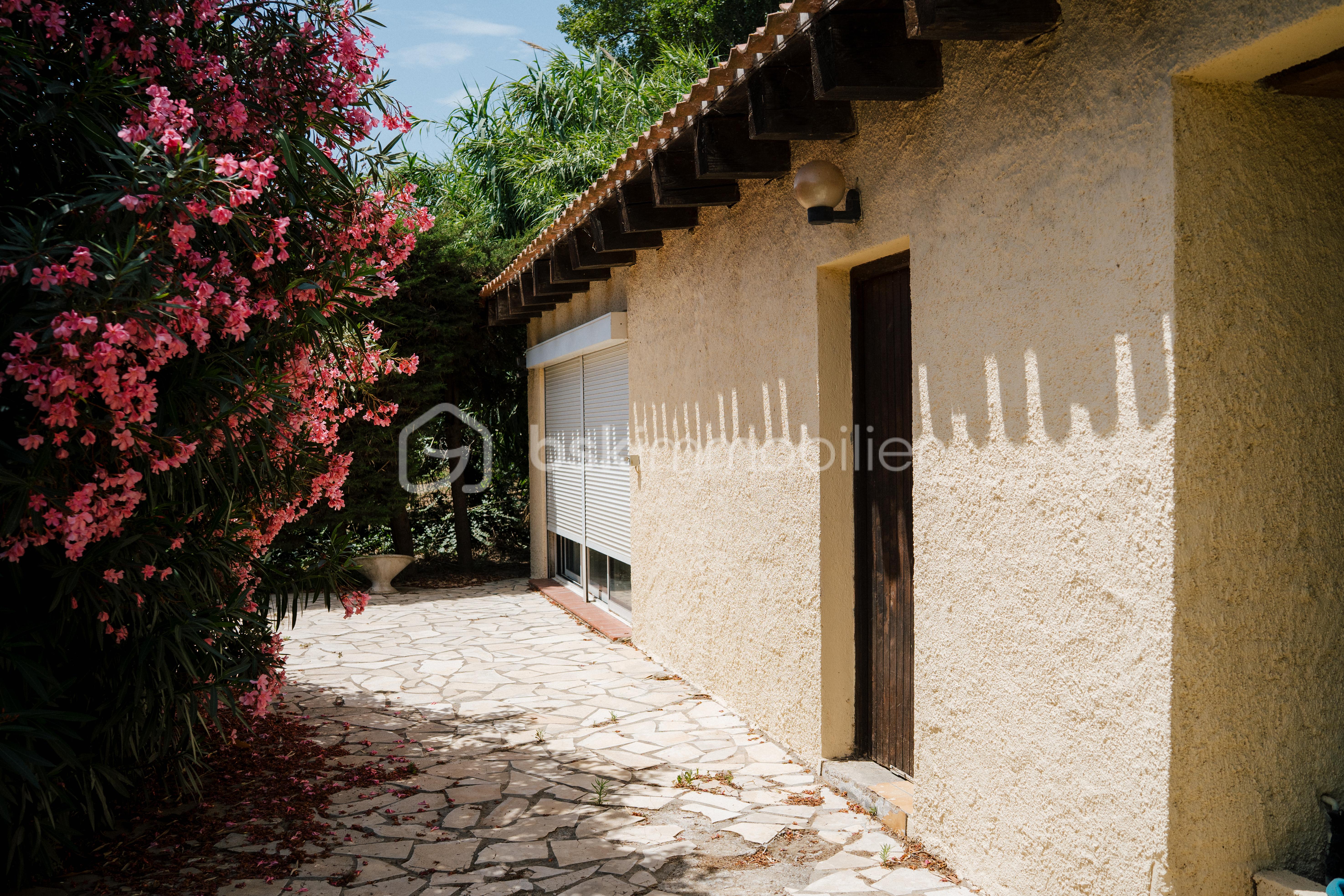 Maison provencale de 112 m² - VILLA JARDIN SAINT JACQUES-14.jpg