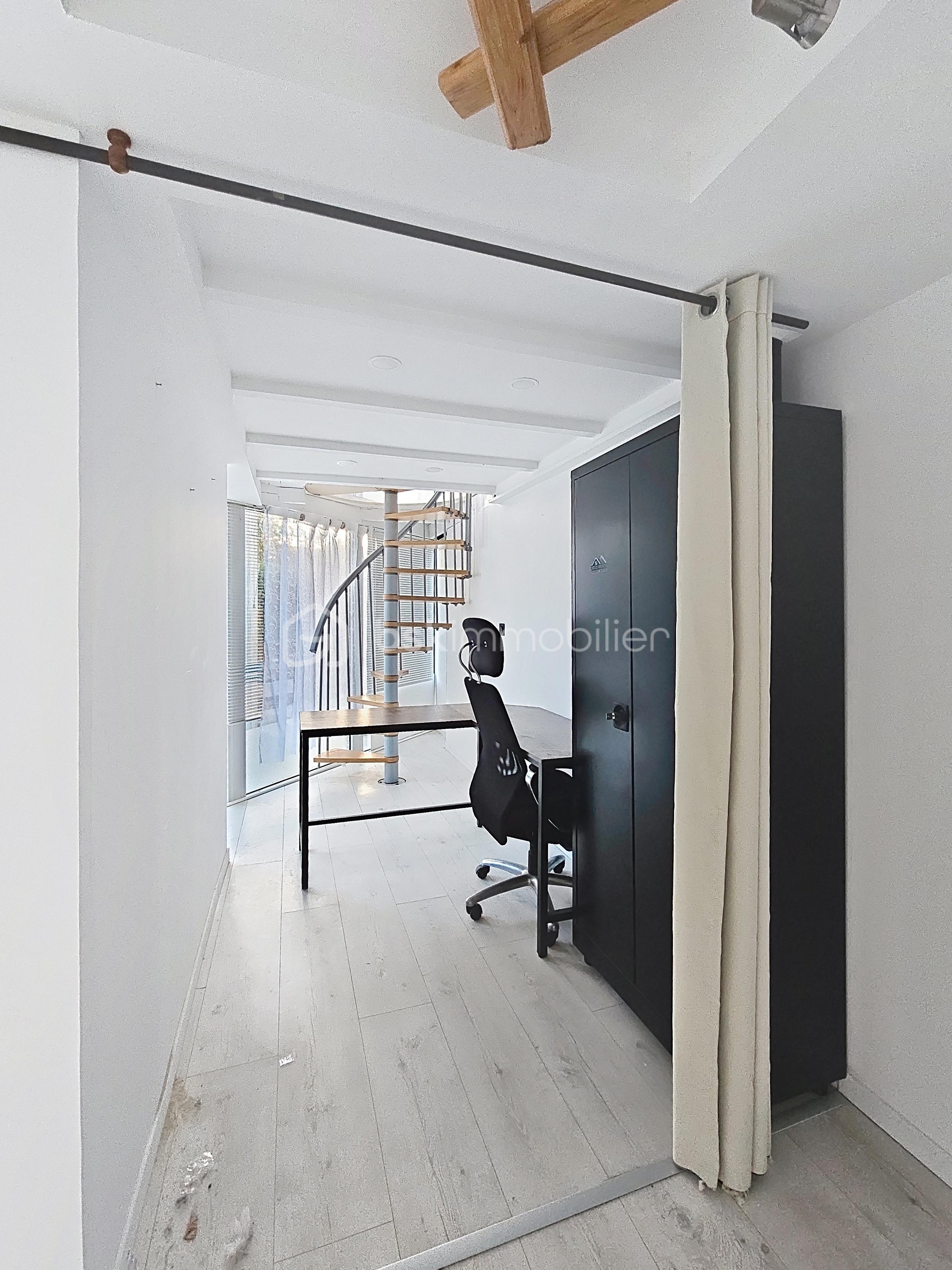 Local d activites de 32,35 m² - local-commercial-imperial-ii_00003.jpg