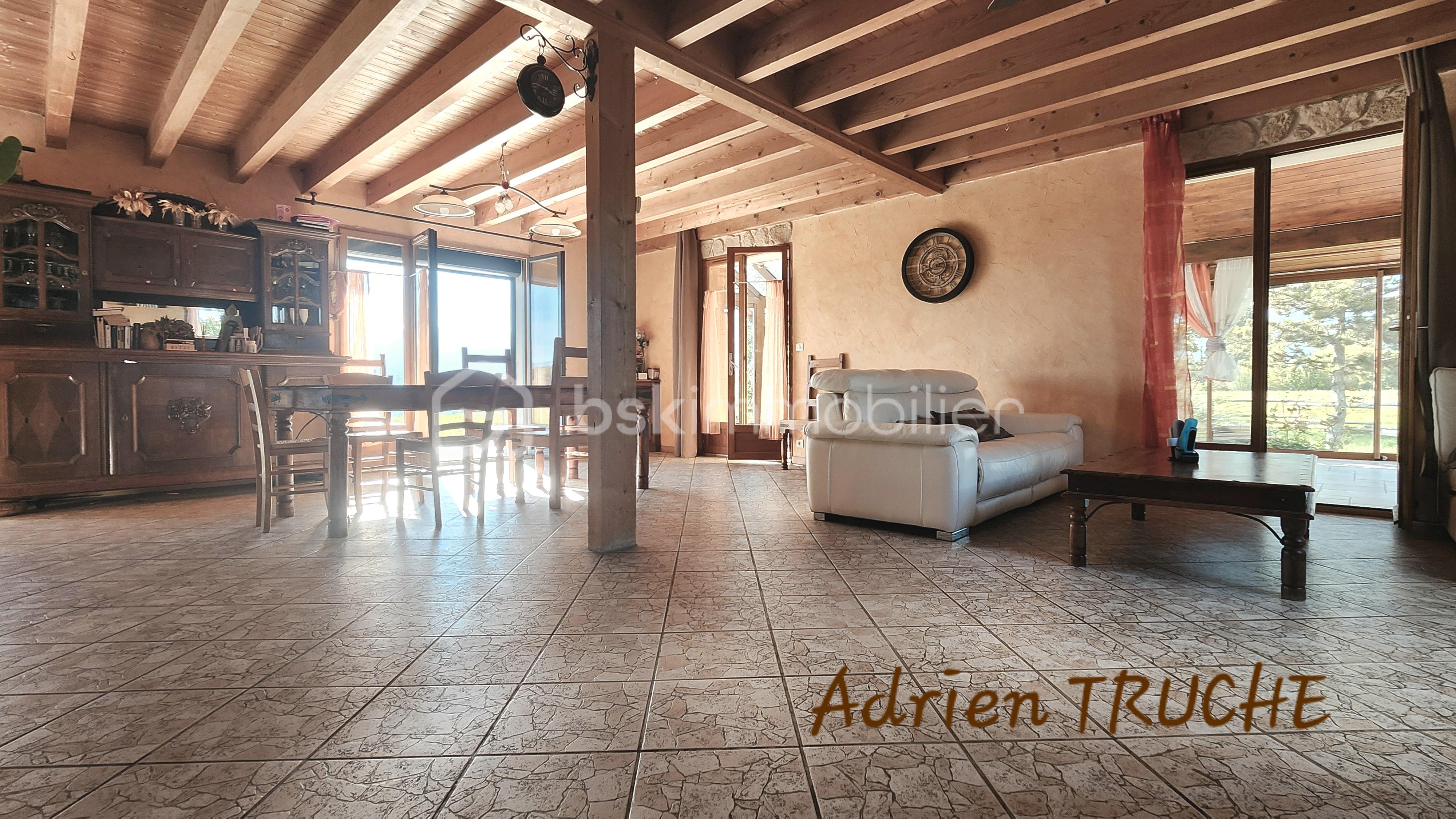 Maison de 235 m² - 20251007_154306.jpg