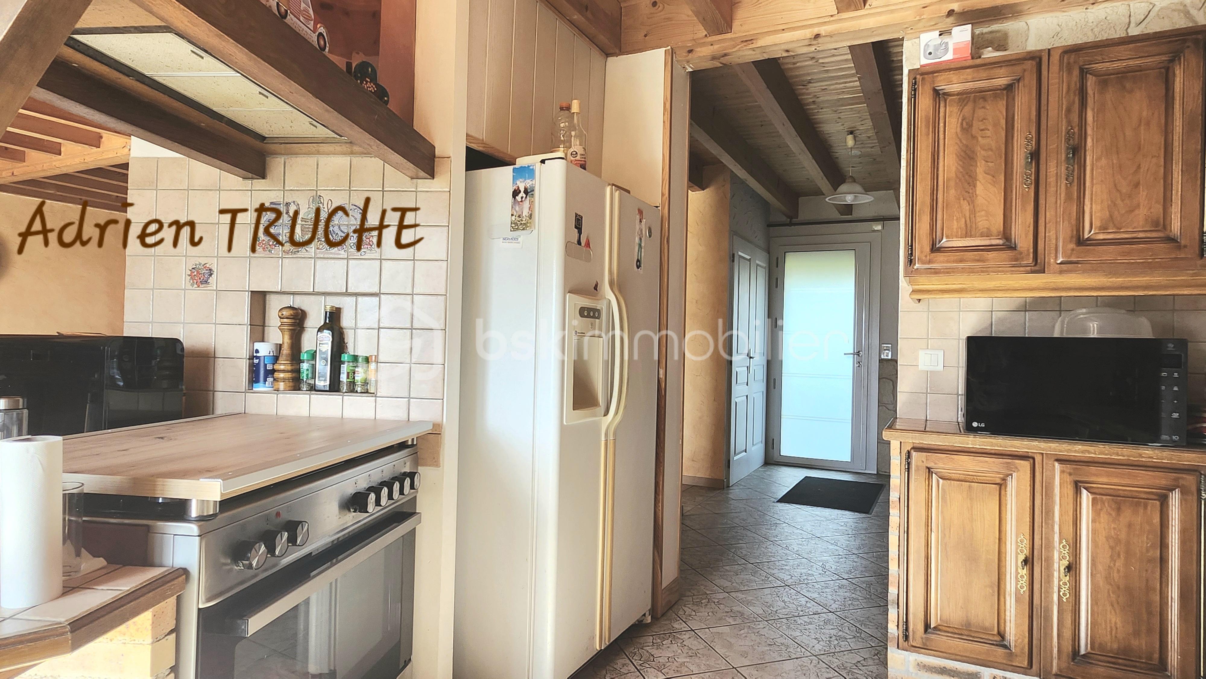 Maison de 235 m² - 20251007_155150.jpg