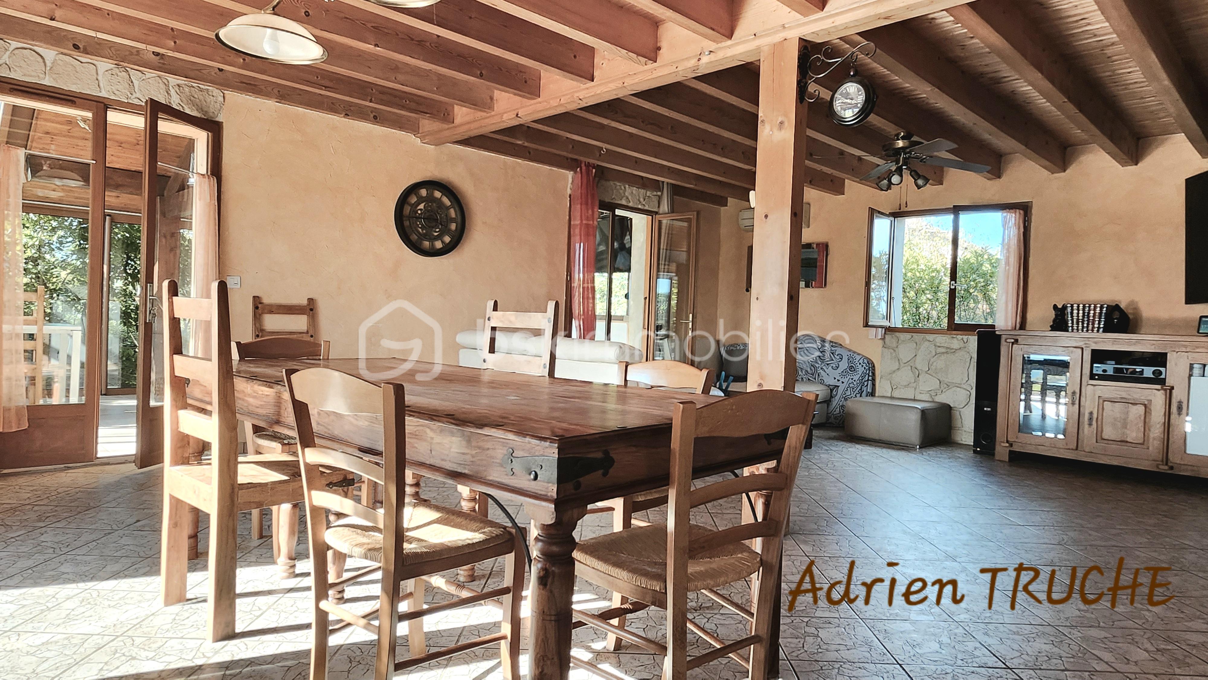 Maison de 235 m² - 20251007_154604.jpg