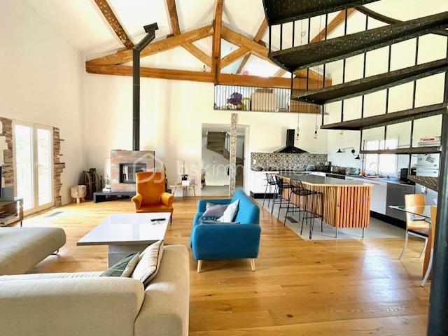 Maison de 186,95 m² - f4b6d771-842e-40a0-aa00-c96d258d64a1.jpg