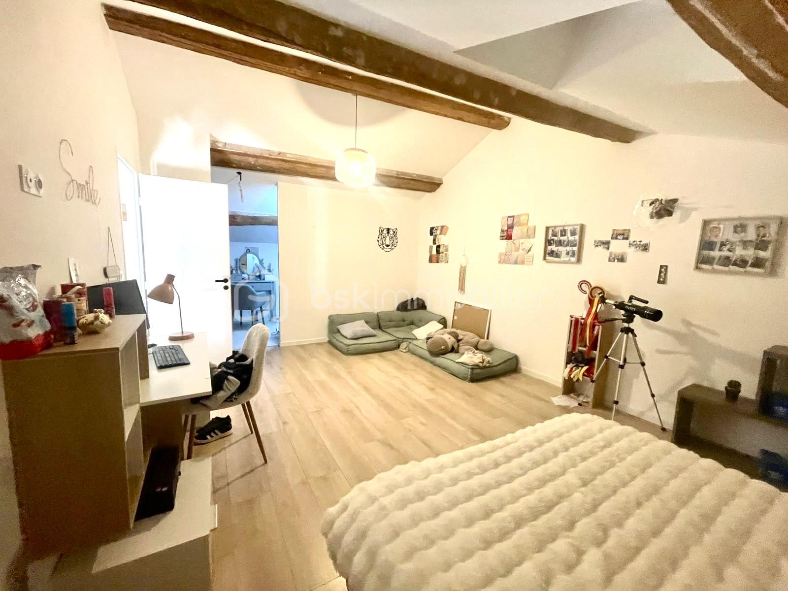 Maison de 186,95 m² - 2313b094-7e7d-4645-822e-8b0e666d8289.jpg
