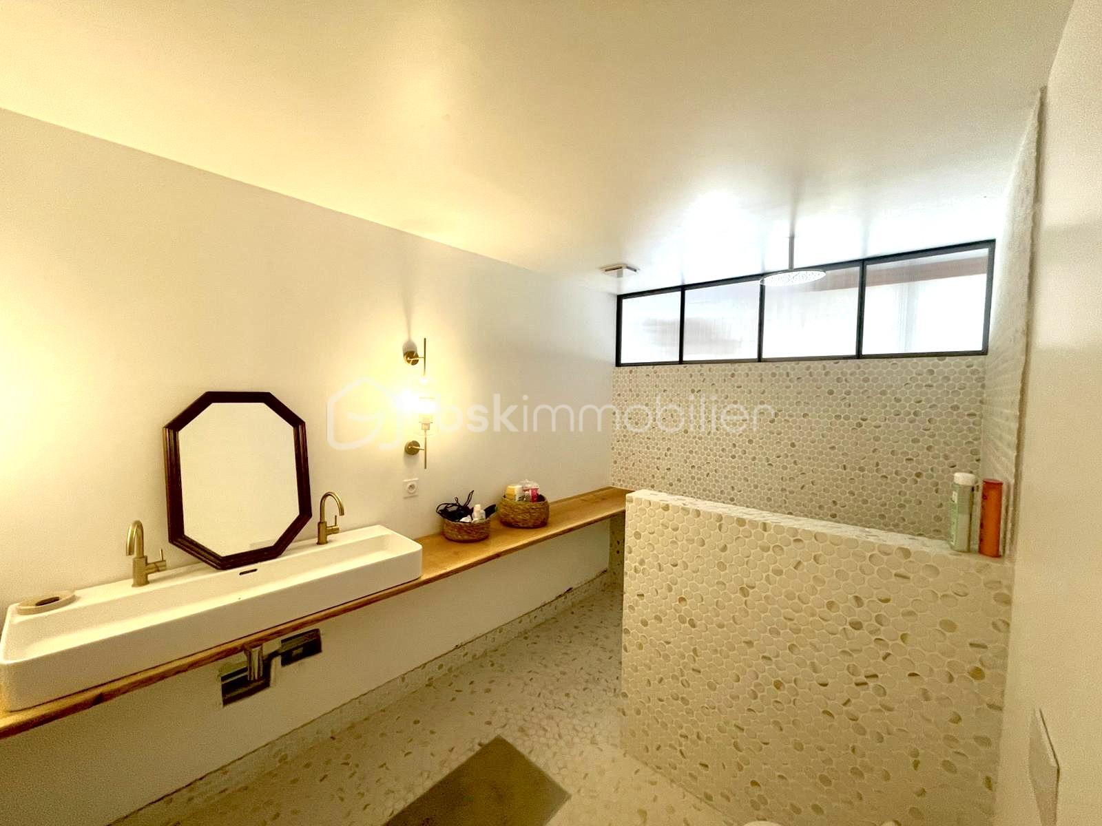 Maison de 186,95 m² - 365b00d4-a583-4089-b80b-2e341efe351b.jpg
