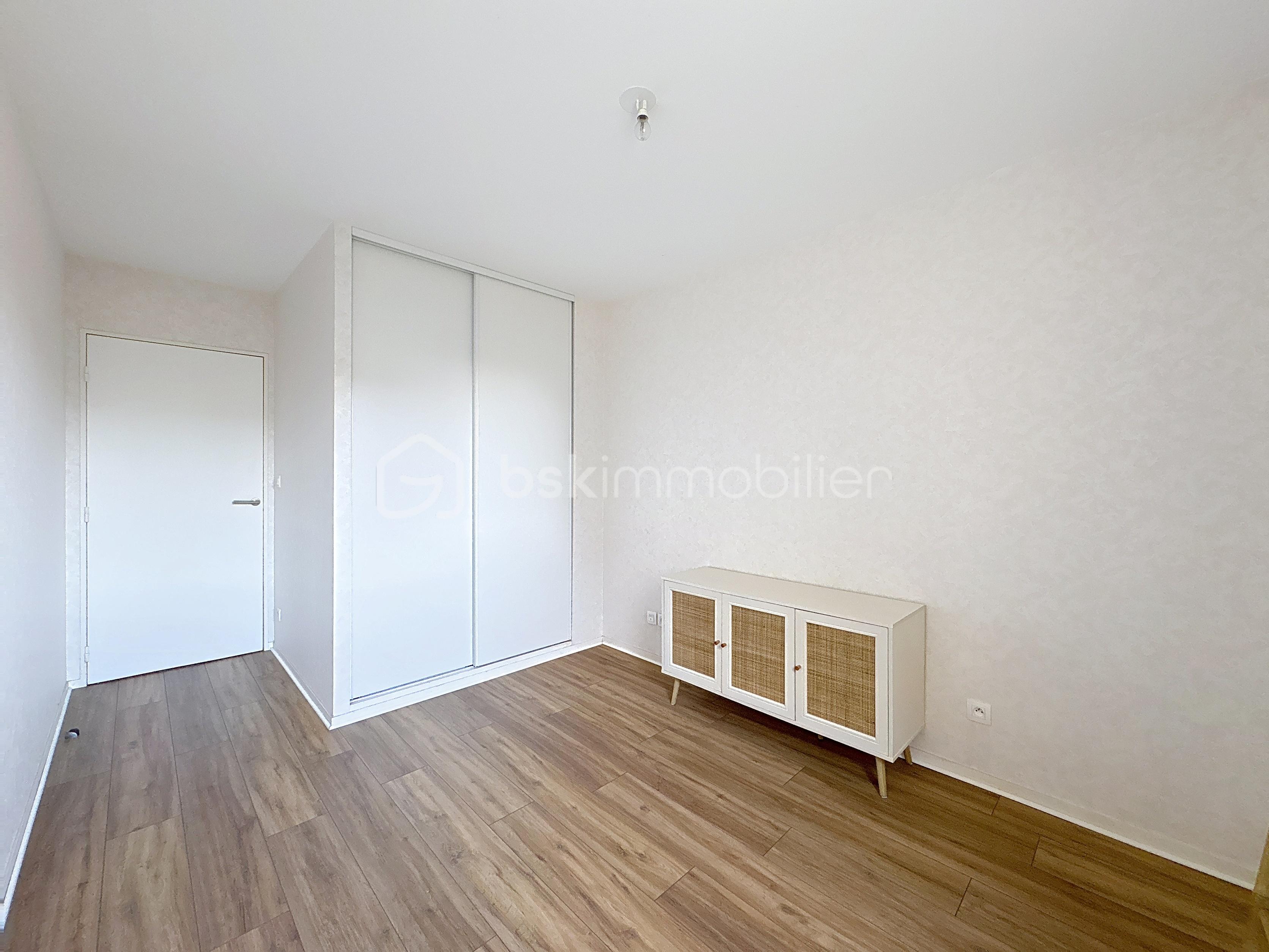 Appartement de 72,28 m² - fleury_00002.jpg