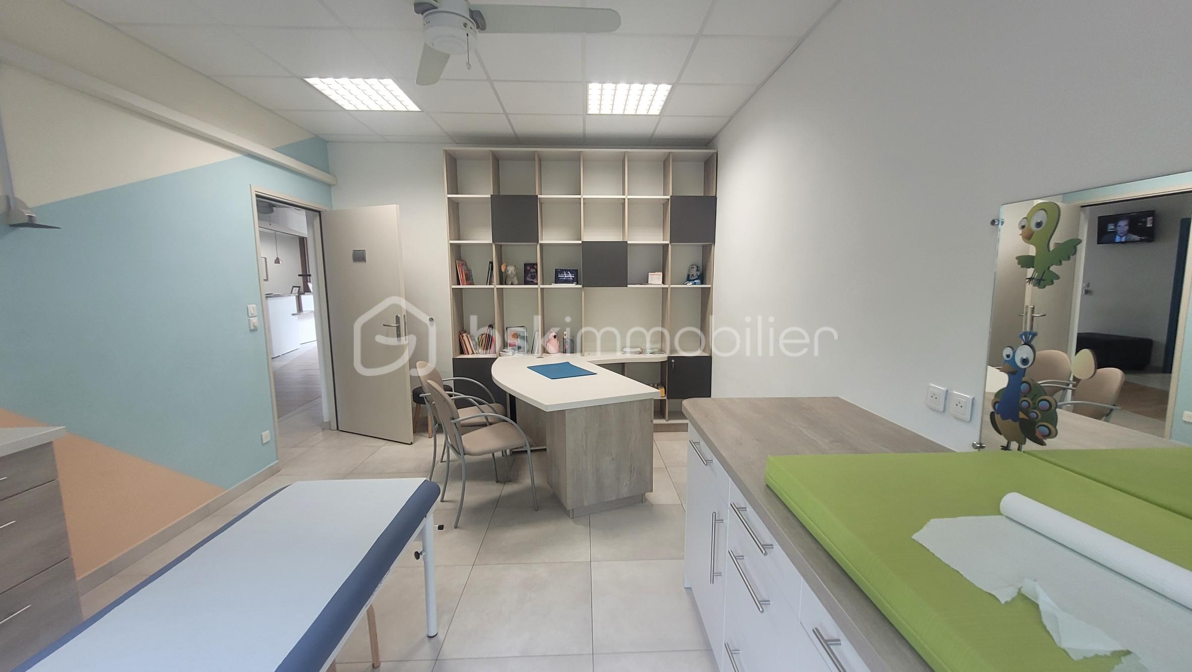 Local d activites de 155 m² - 217428-14.jpg