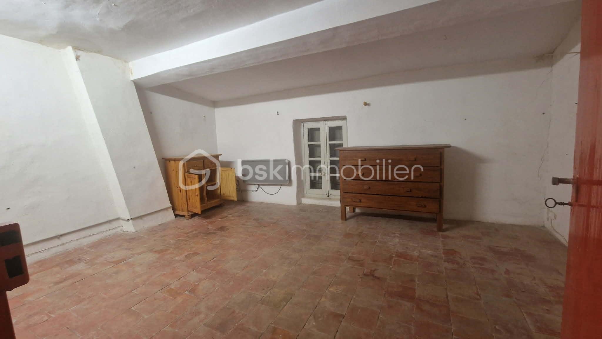 Maison de 246 m² - 9d8b052d-8c83-4689-b087-e2ab1e4ef84a.jpg