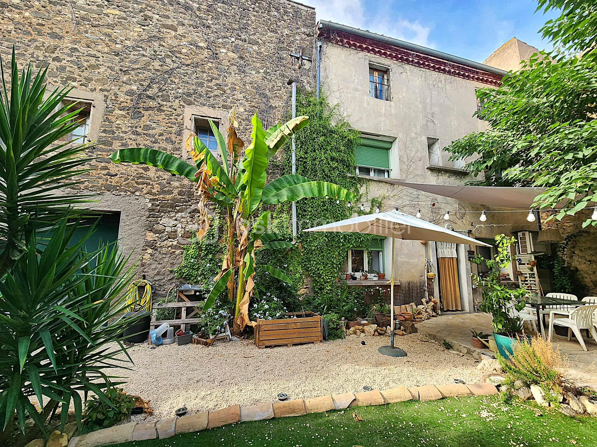 Maison de 246 m² - 965614db-698a-4db6-b442-833f6e914abc.jpg