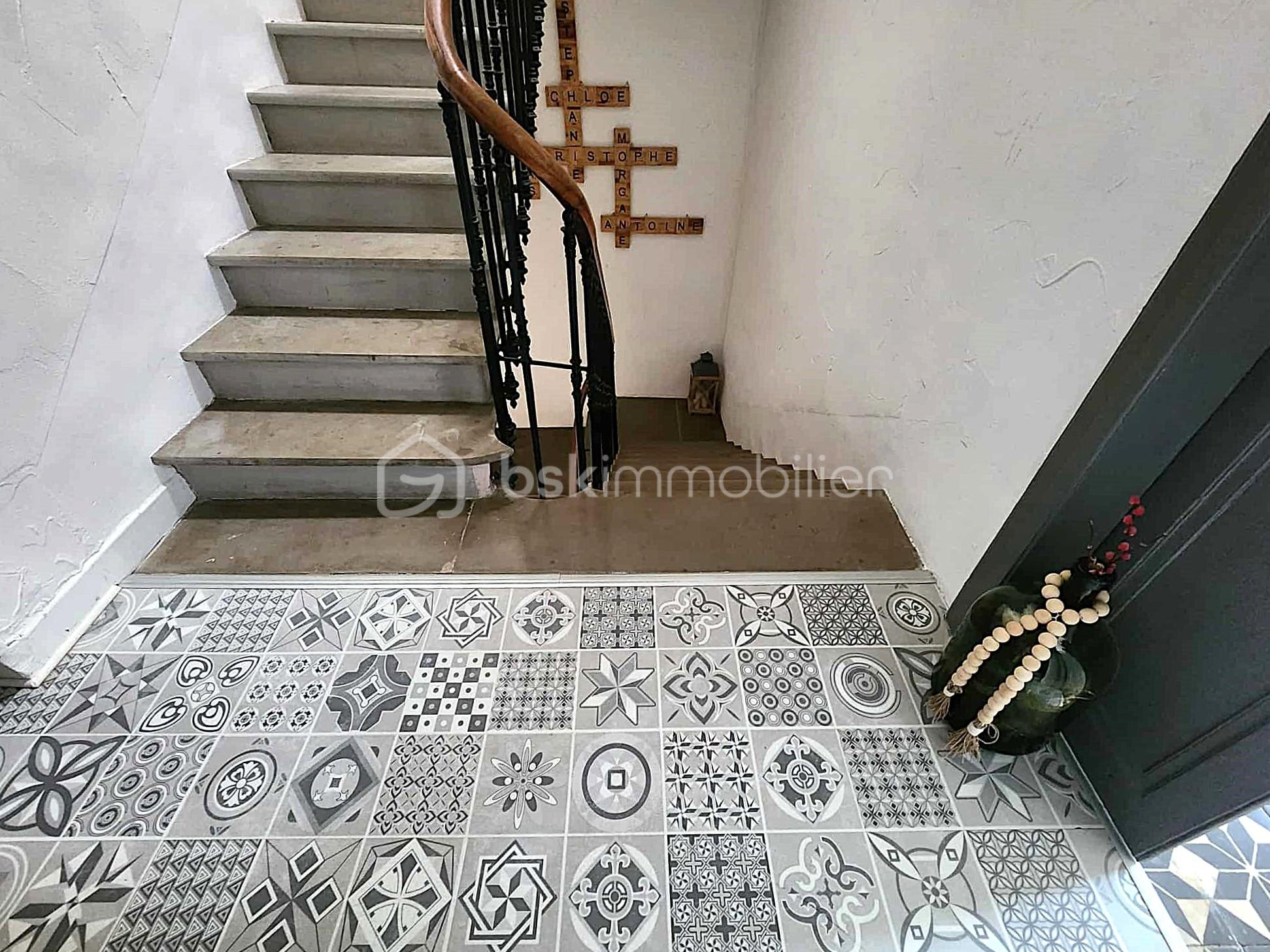 Maison de 246 m² - 8fbddf4c-34e0-4648-b896-c5f610bc091e.jpg