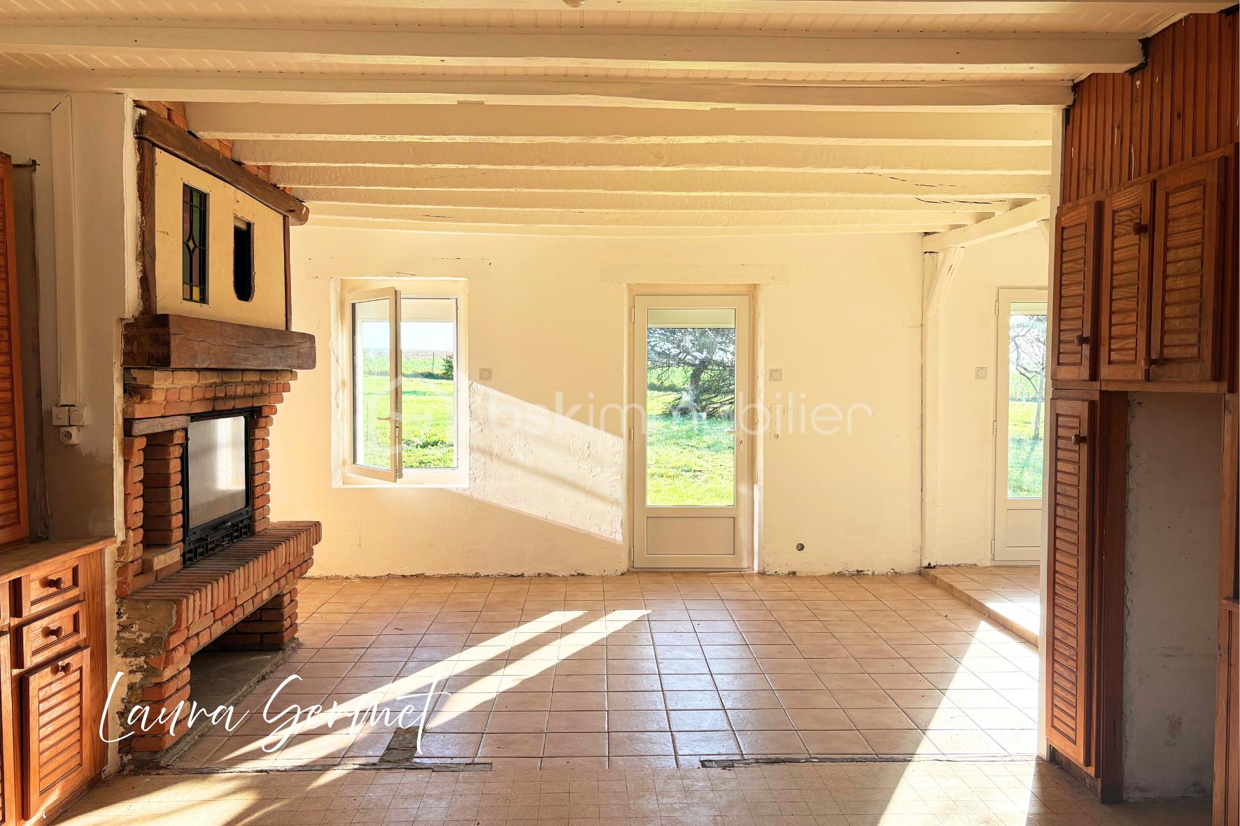 Maison ancienne de 100 m² - 1000000665.png