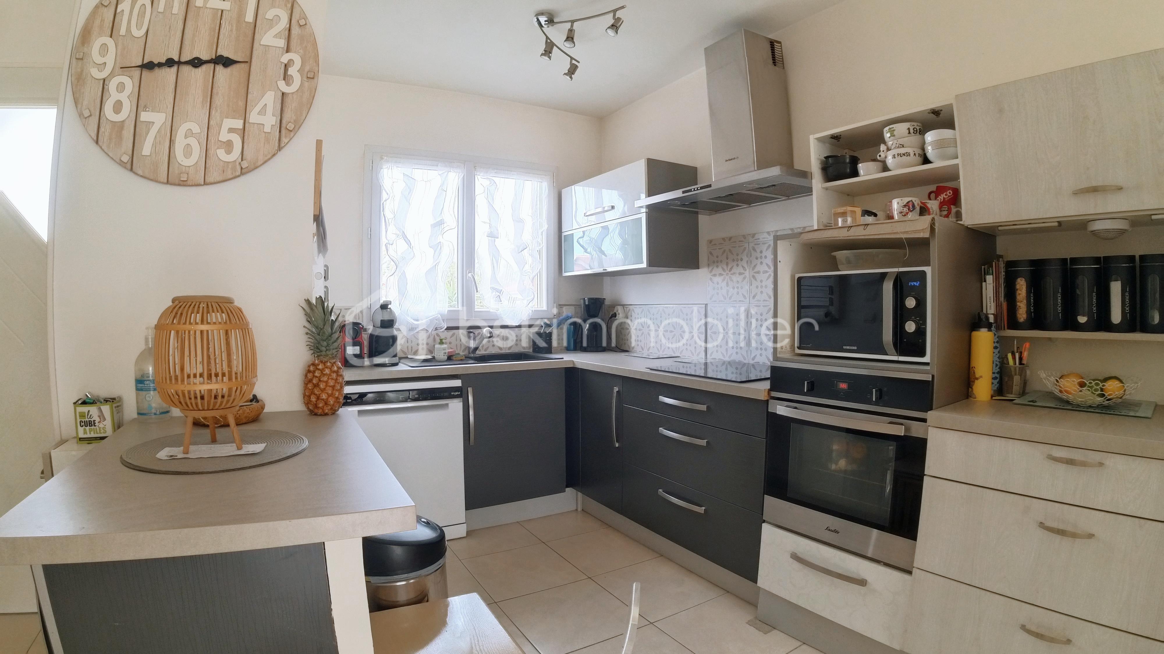Maison traditionnelle de 73 m² - 20241120_203526_249.jpg