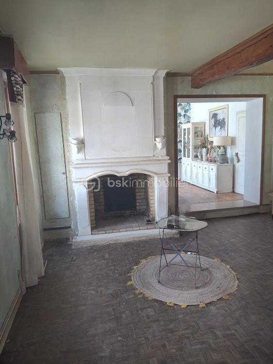 Maison de village de 250 m² - FB_IMG_1739721327044~2.jpg