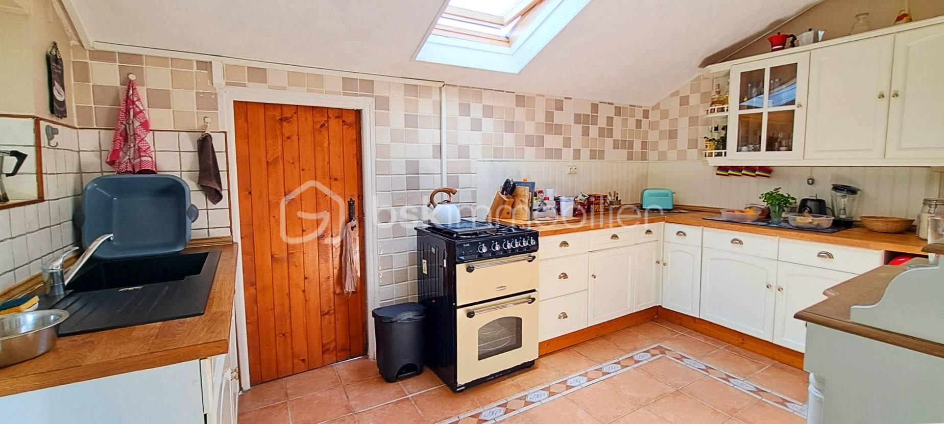 Maison en pierre de 68 m² - cuisine.jpg