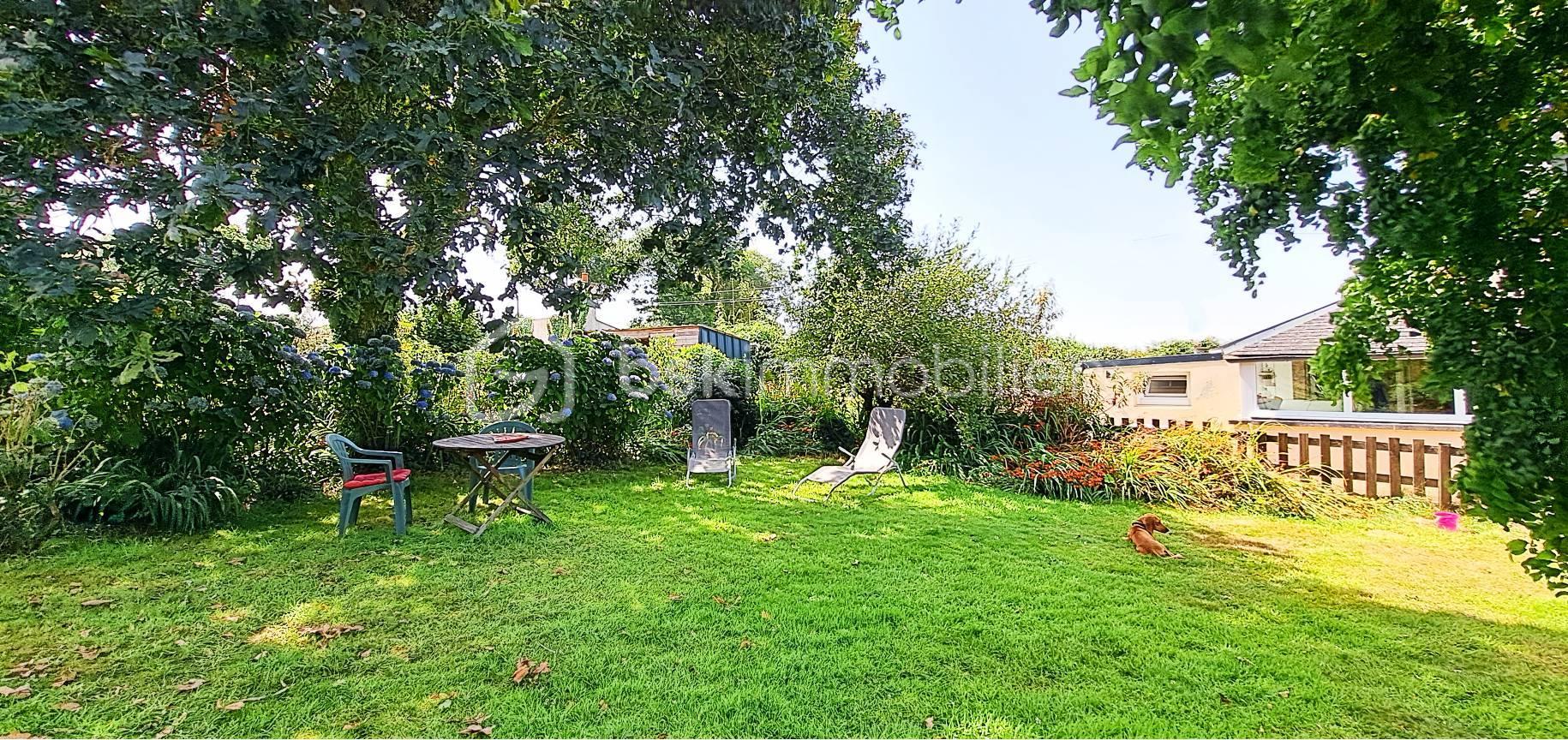Maison en pierre de 68 m² - jardin 2.jpg