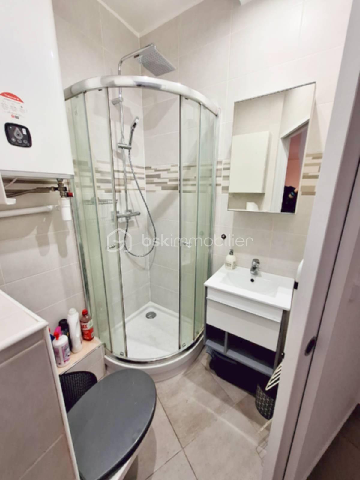 Appartement de 48 m² - SDB.jpg