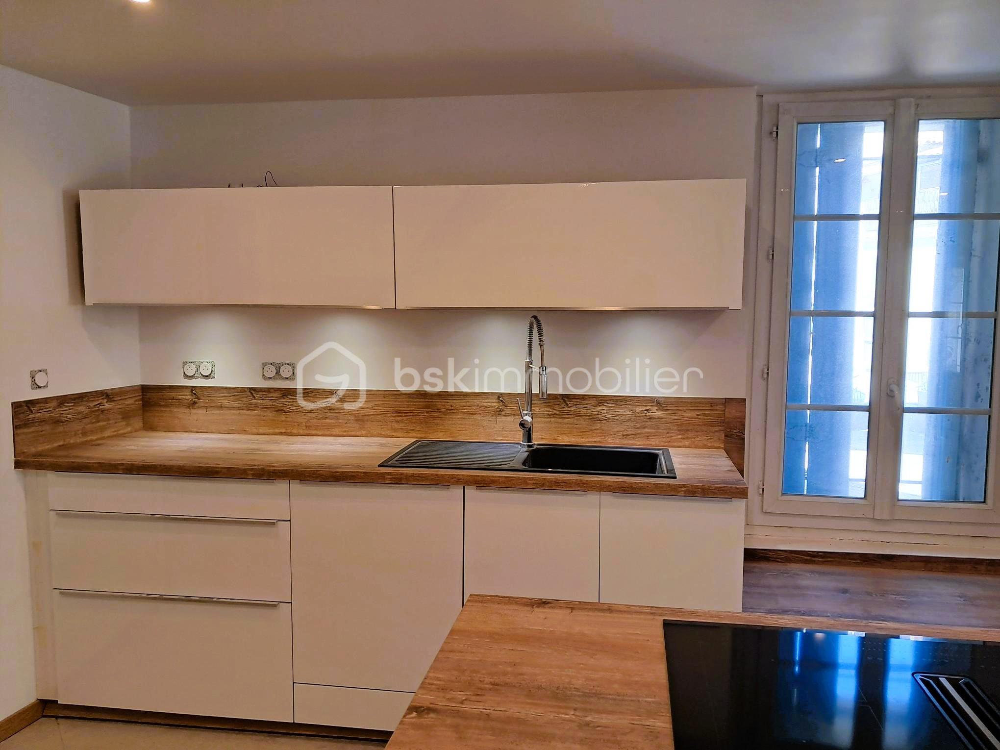 Maison ancienne de 180 m² - 7- cuisine éléments.jpg
