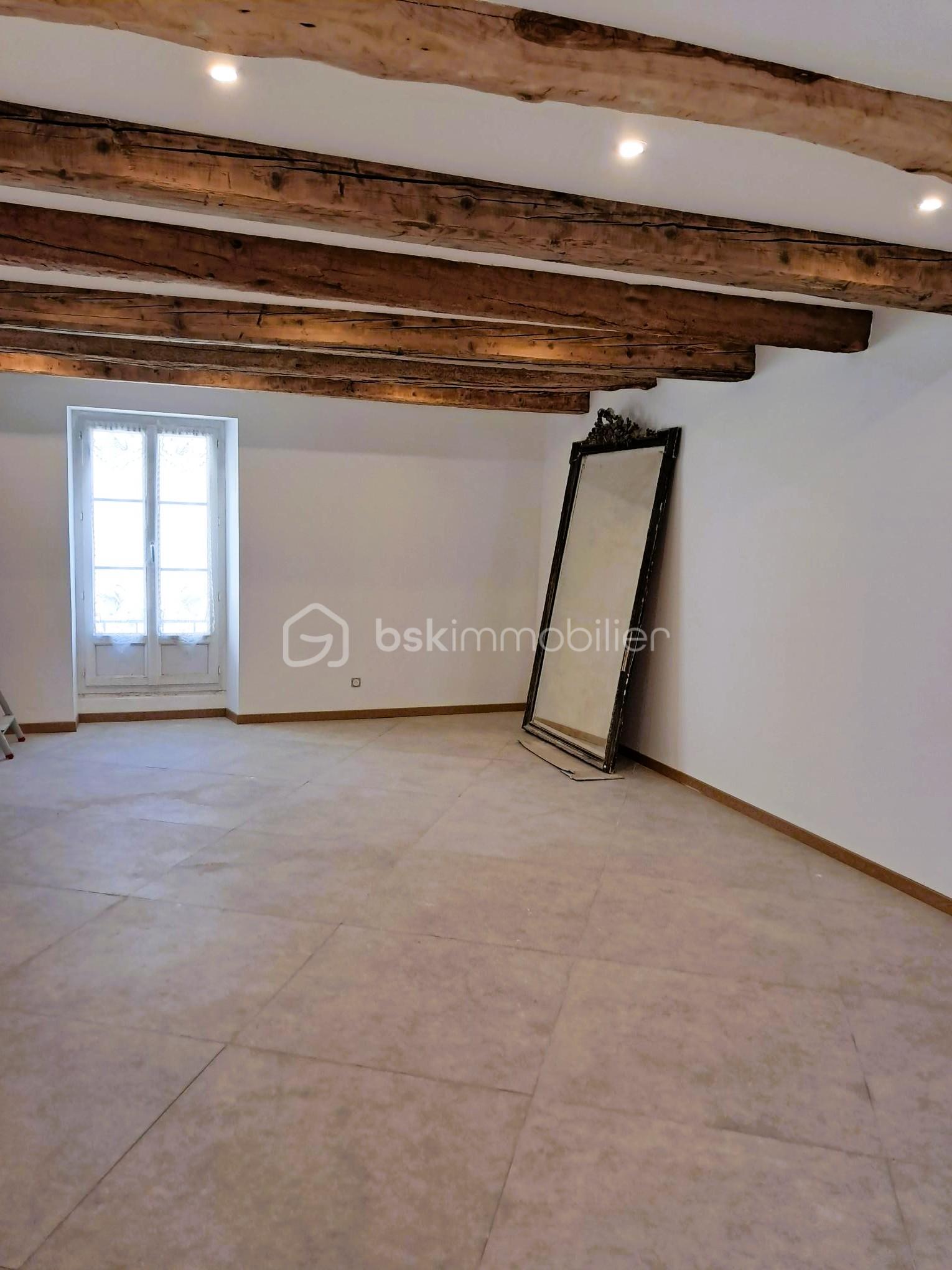 Maison ancienne de 180 m² - 8c-salon.jpg