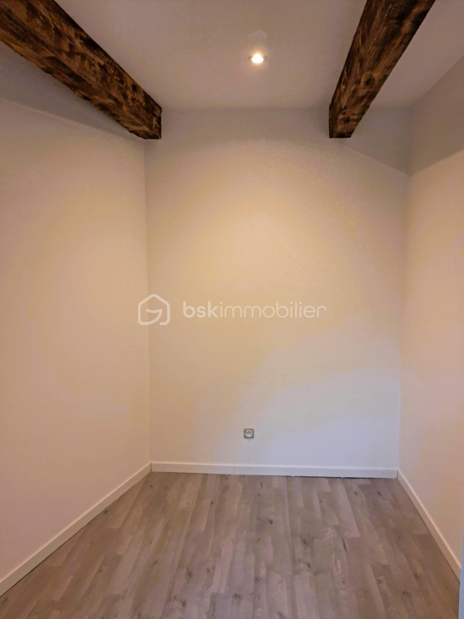 Maison ancienne de 180 m² - 14-chambre.jpg
