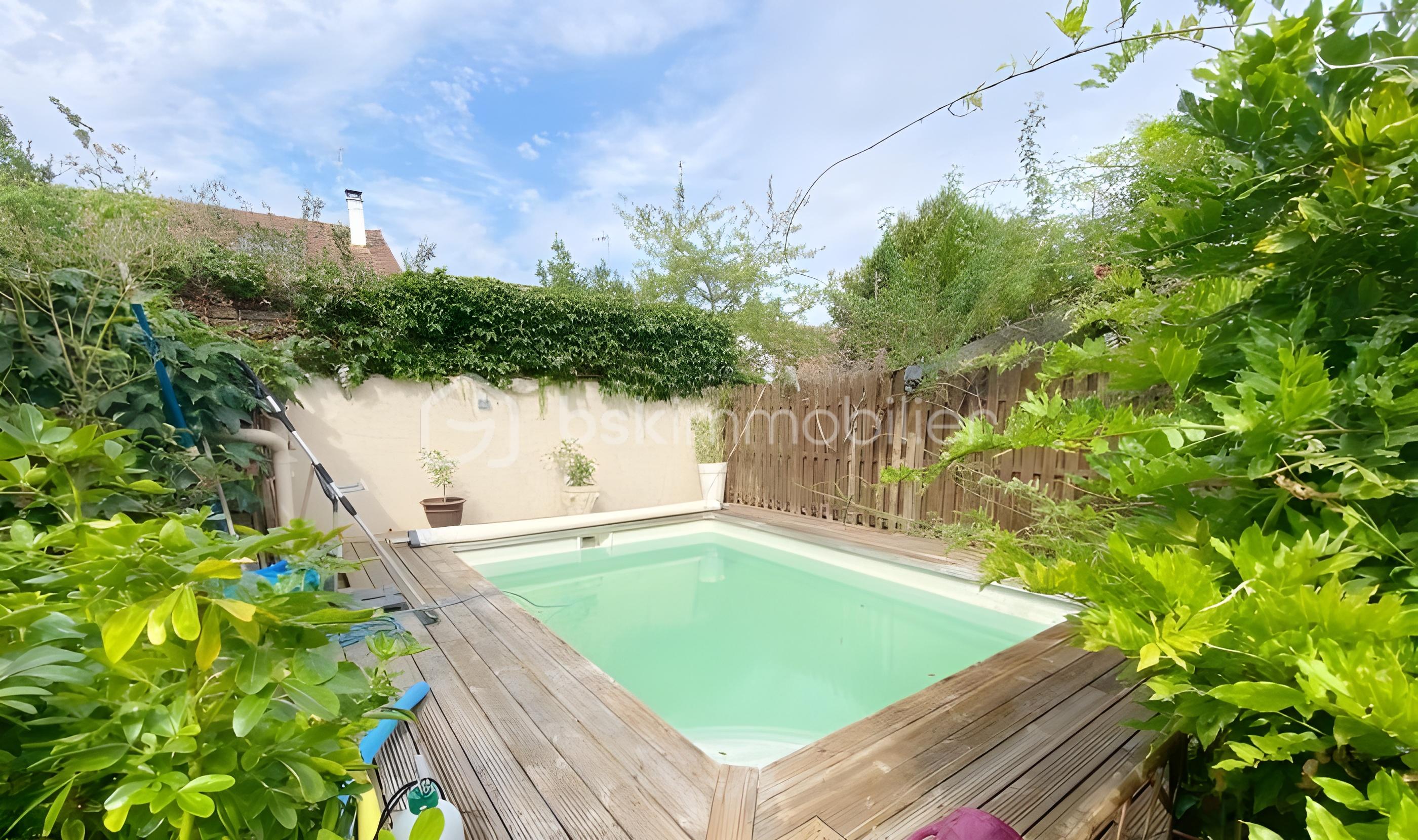 Maison de 221 m² - Piscine (1).jpg