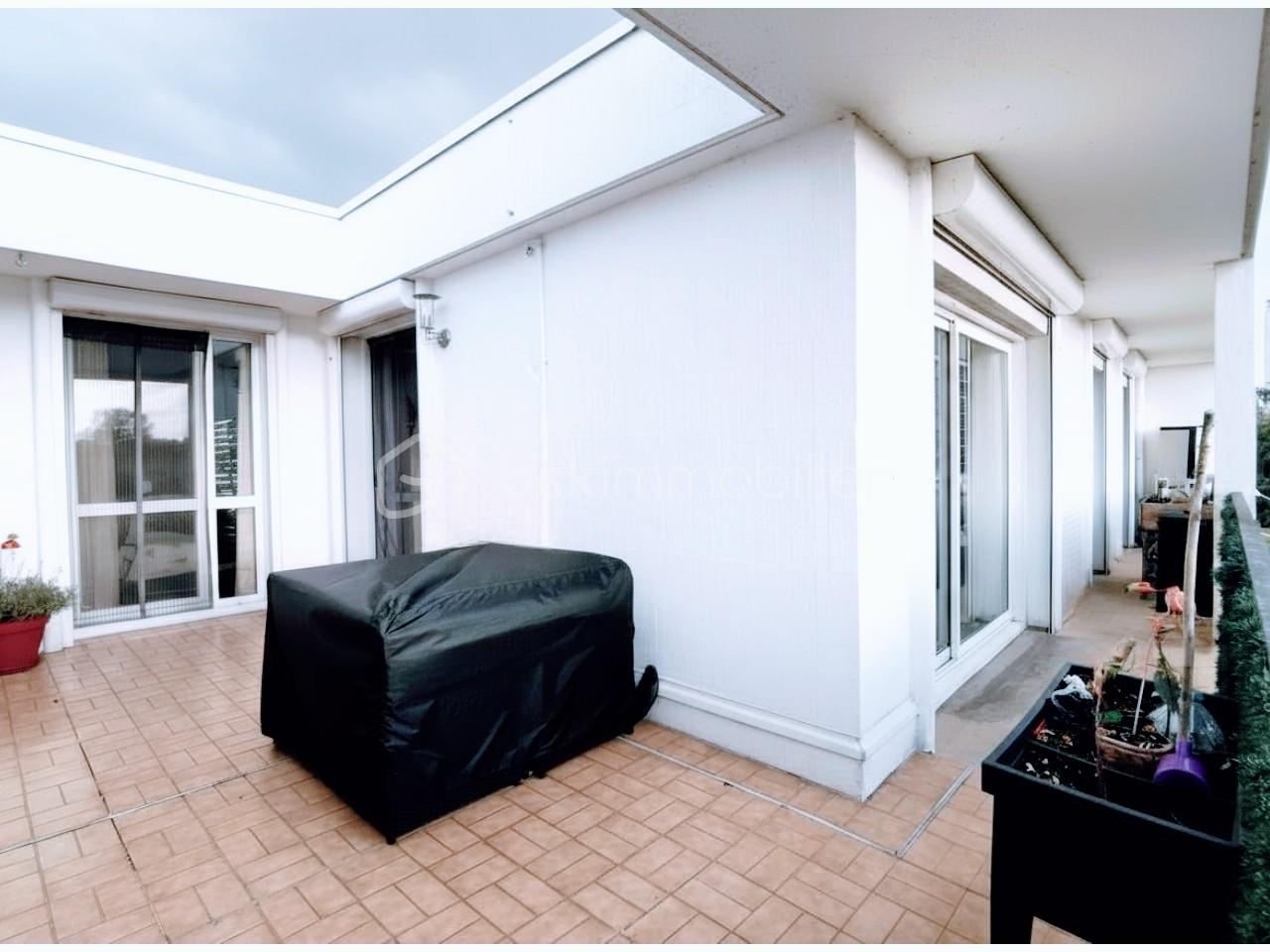 Appartement de 89,50 m² - 2-TERRASSE ET BALCON3.png