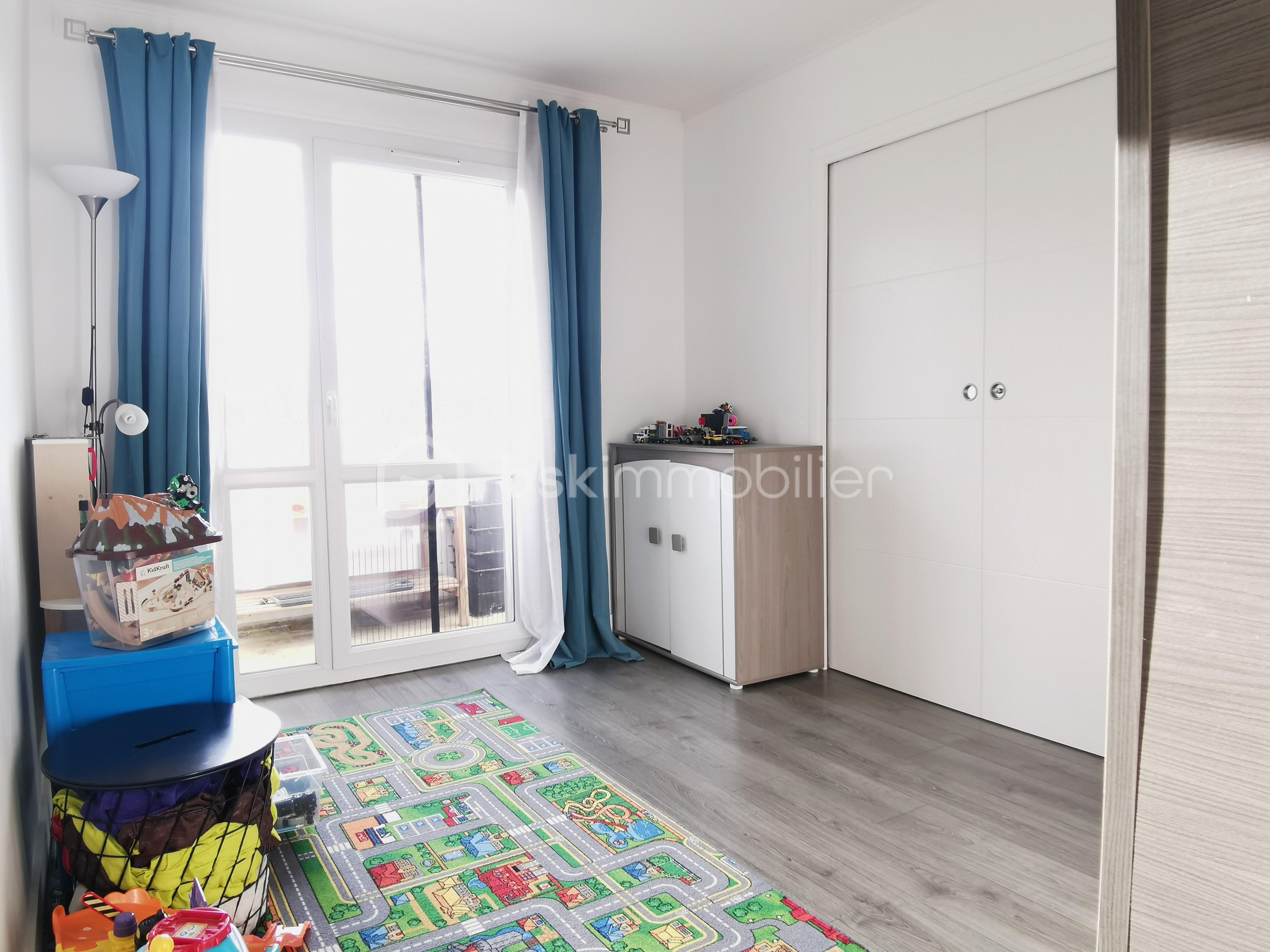 Appartement de 89,50 m² - 11-CHAMBRE 3 PORTES FERMEES.jpg