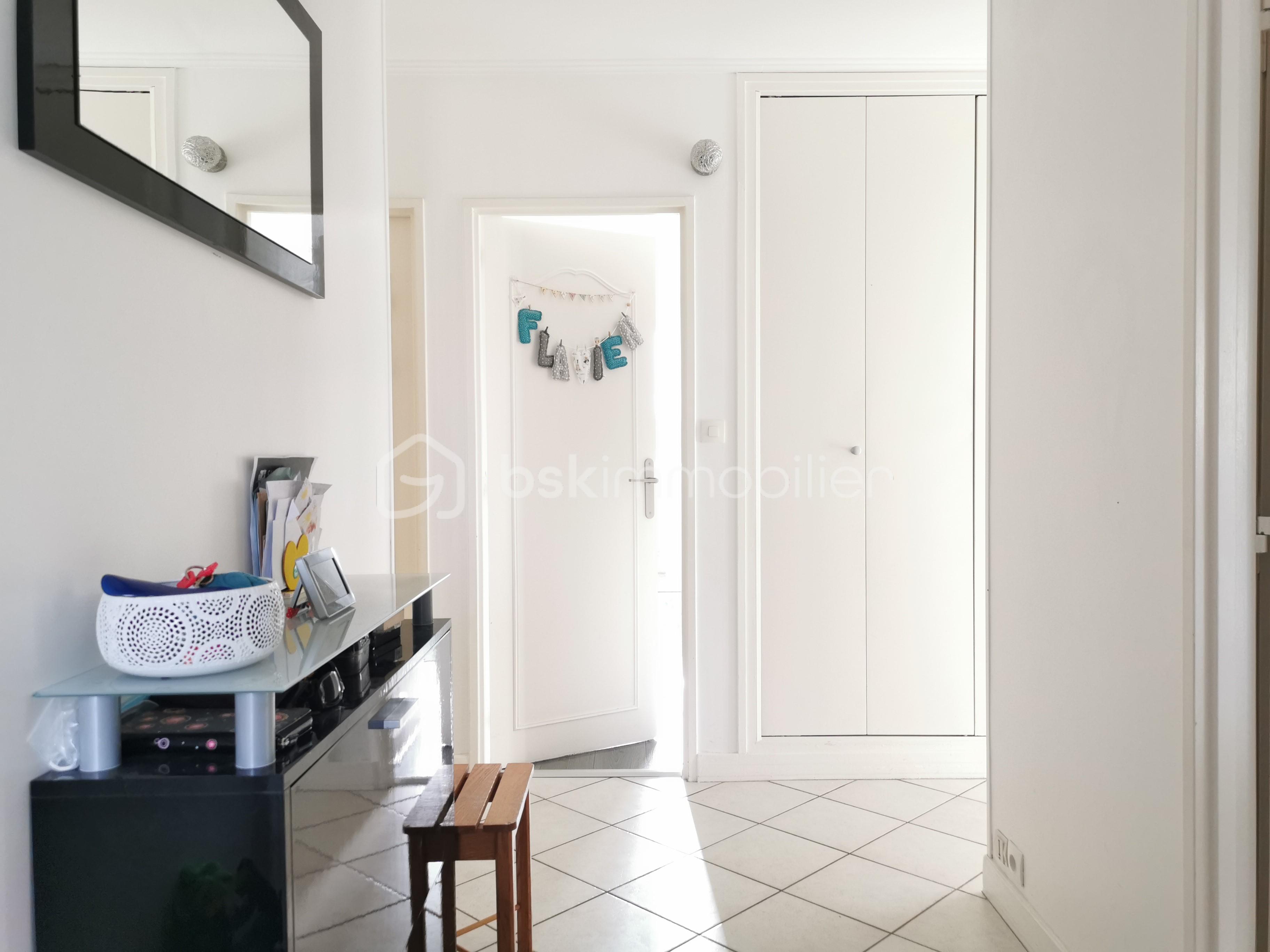 Appartement de 89,50 m² - 7-ENTREE.jpg