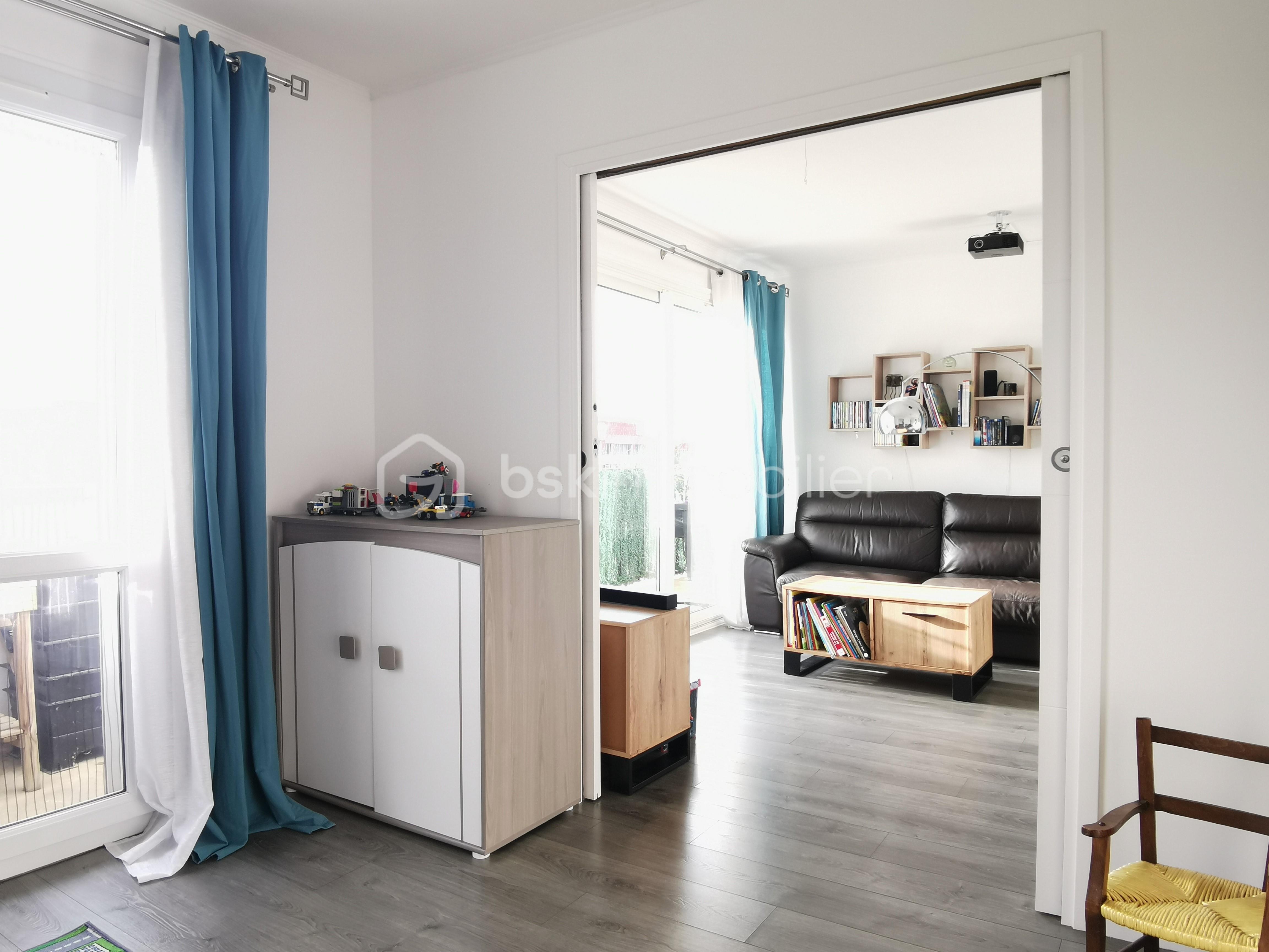 Appartement de 89,50 m² - 12-CHAMBRE 3 VUE SALON.jpg