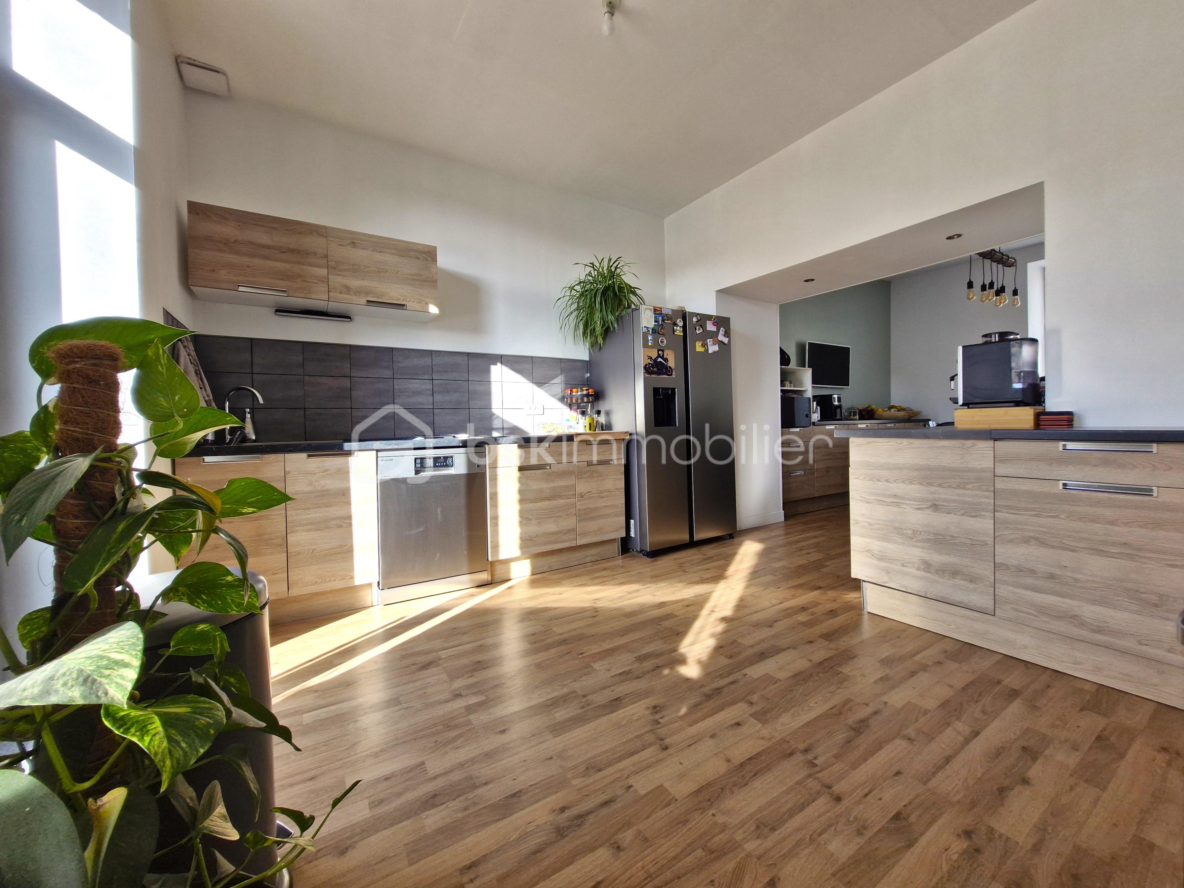 Immeuble mixte de 303 m² - cuisine.jpg