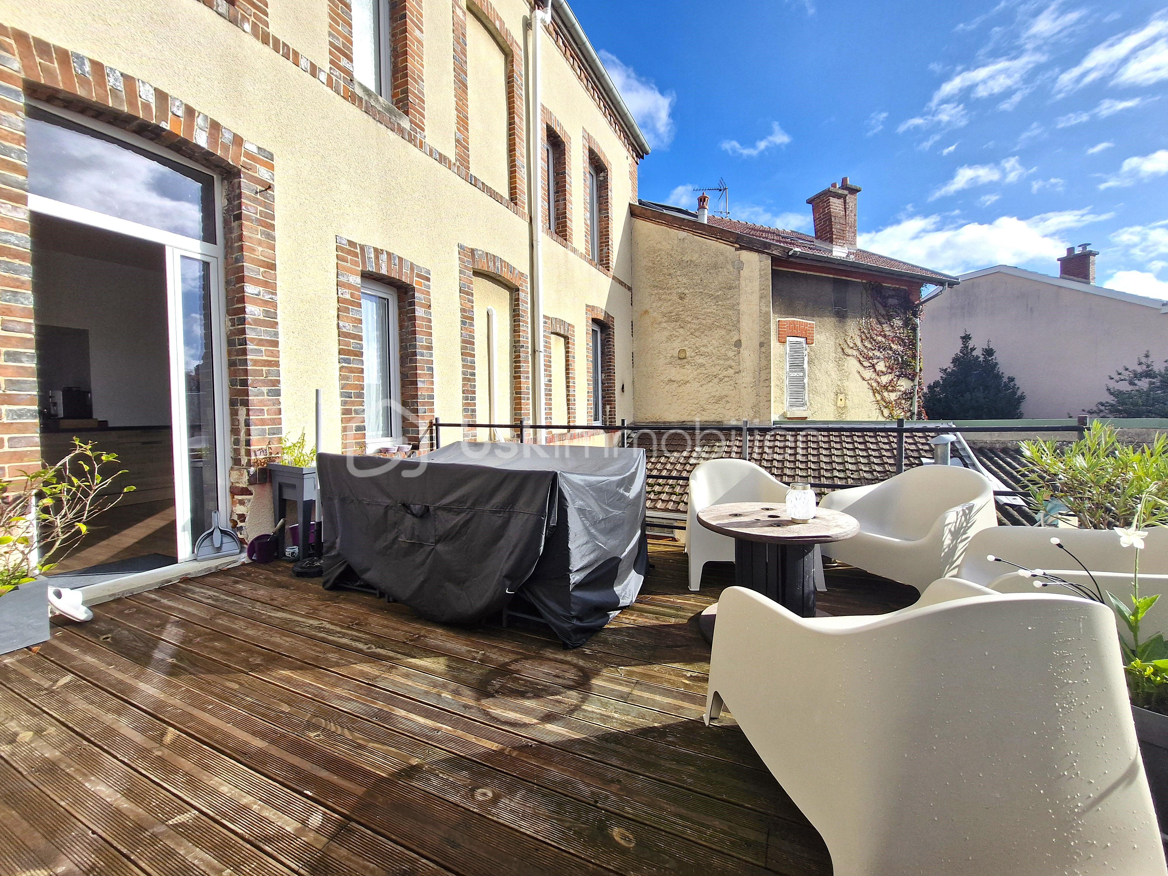 Immeuble mixte de 303 m² - terrasse.jpg