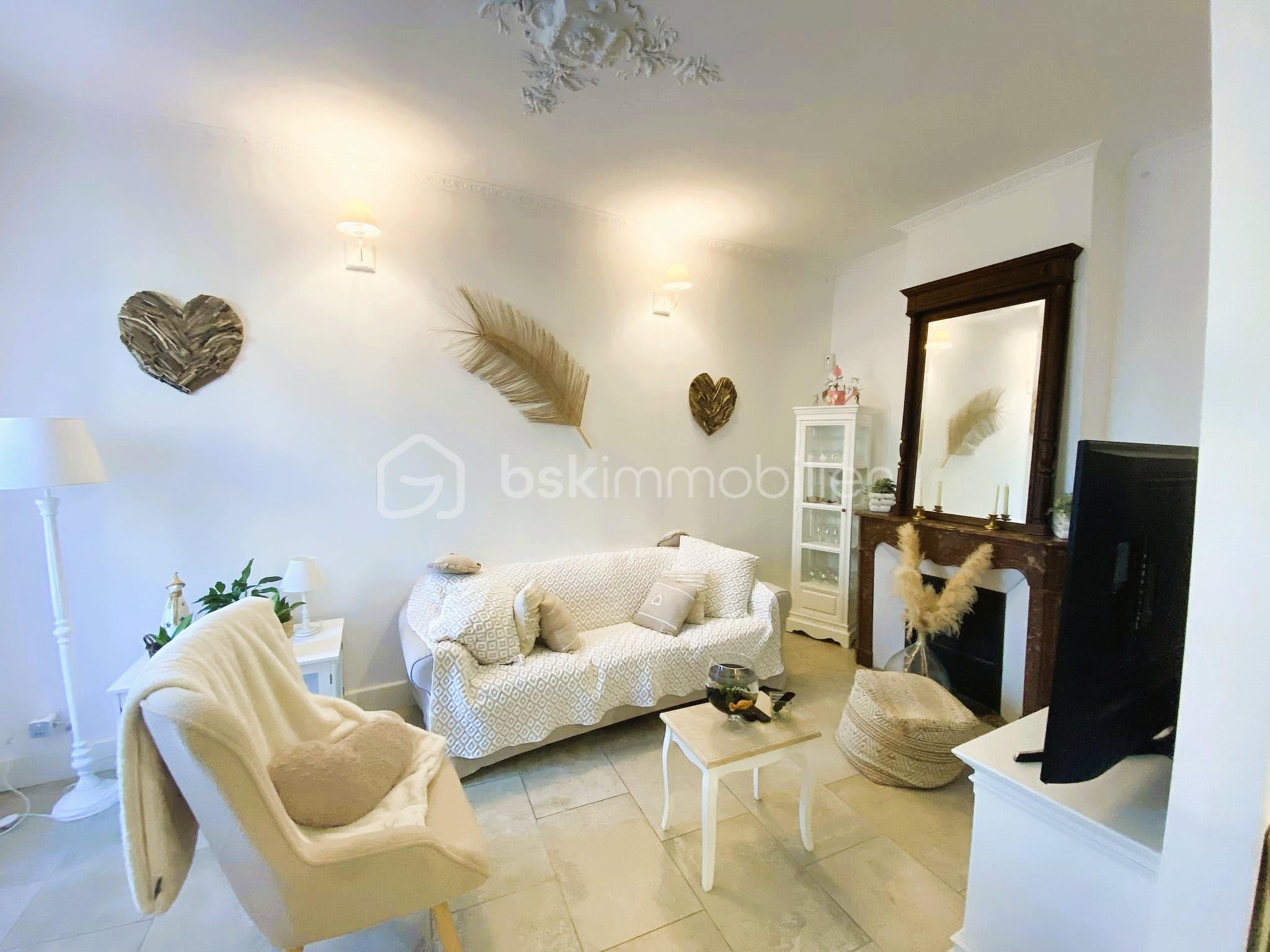 Maison de ville de 200 m² - 497732627_1220229409469800_6445588279404329926_n.jpg