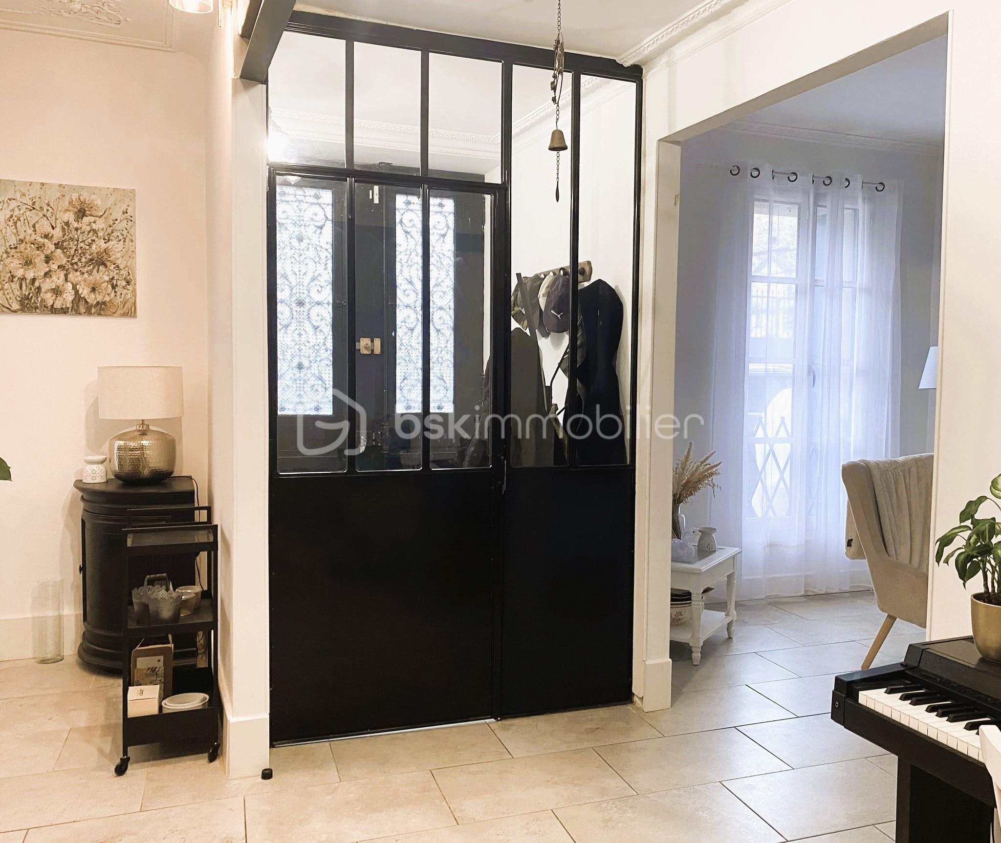 Maison de ville de 200 m² - 497200704_1220229259469815_859523939949770633_n.jpg