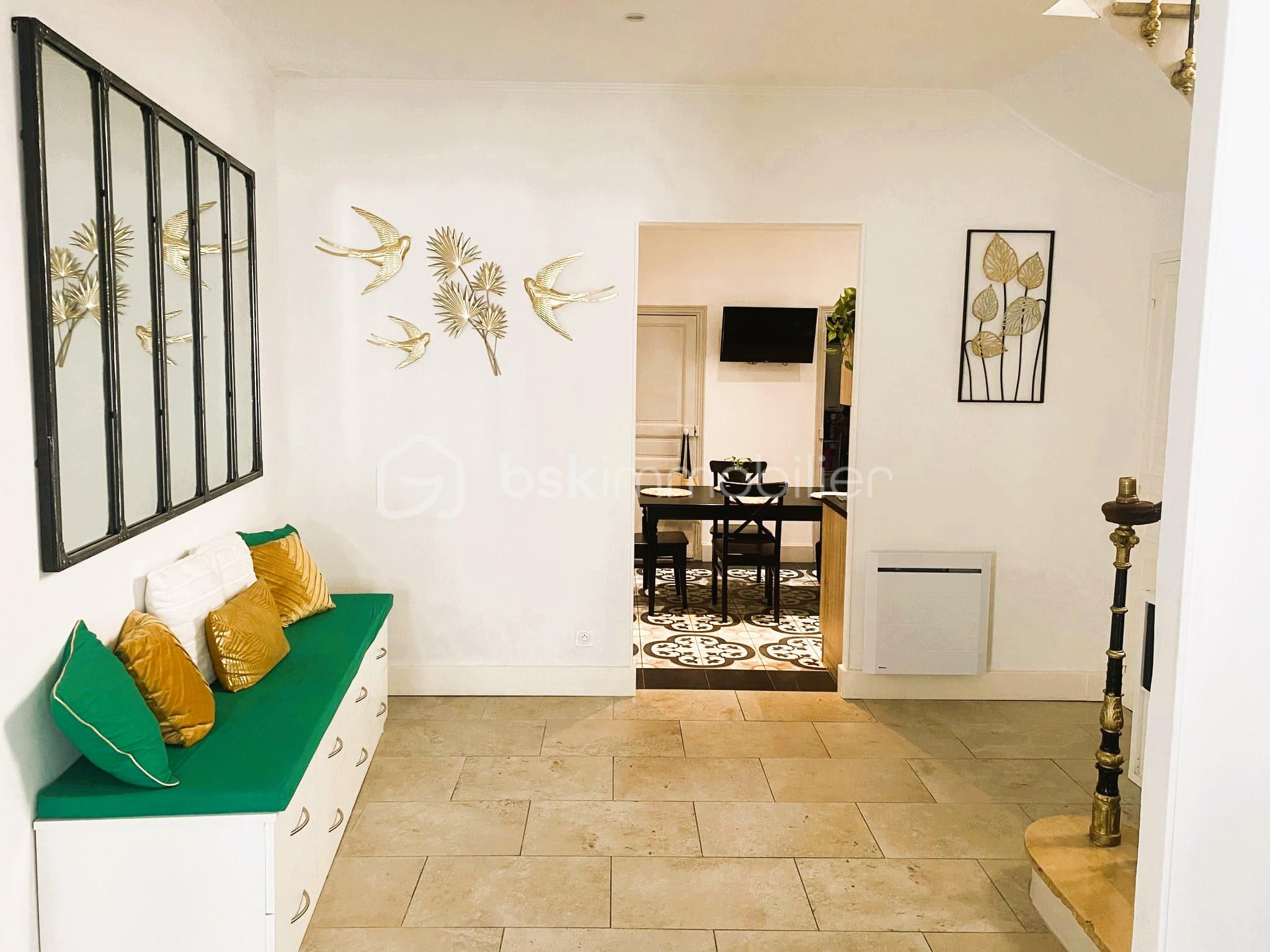 Maison de ville de 200 m² - 497808490_1220229666136441_8724578532922656256_n.jpg