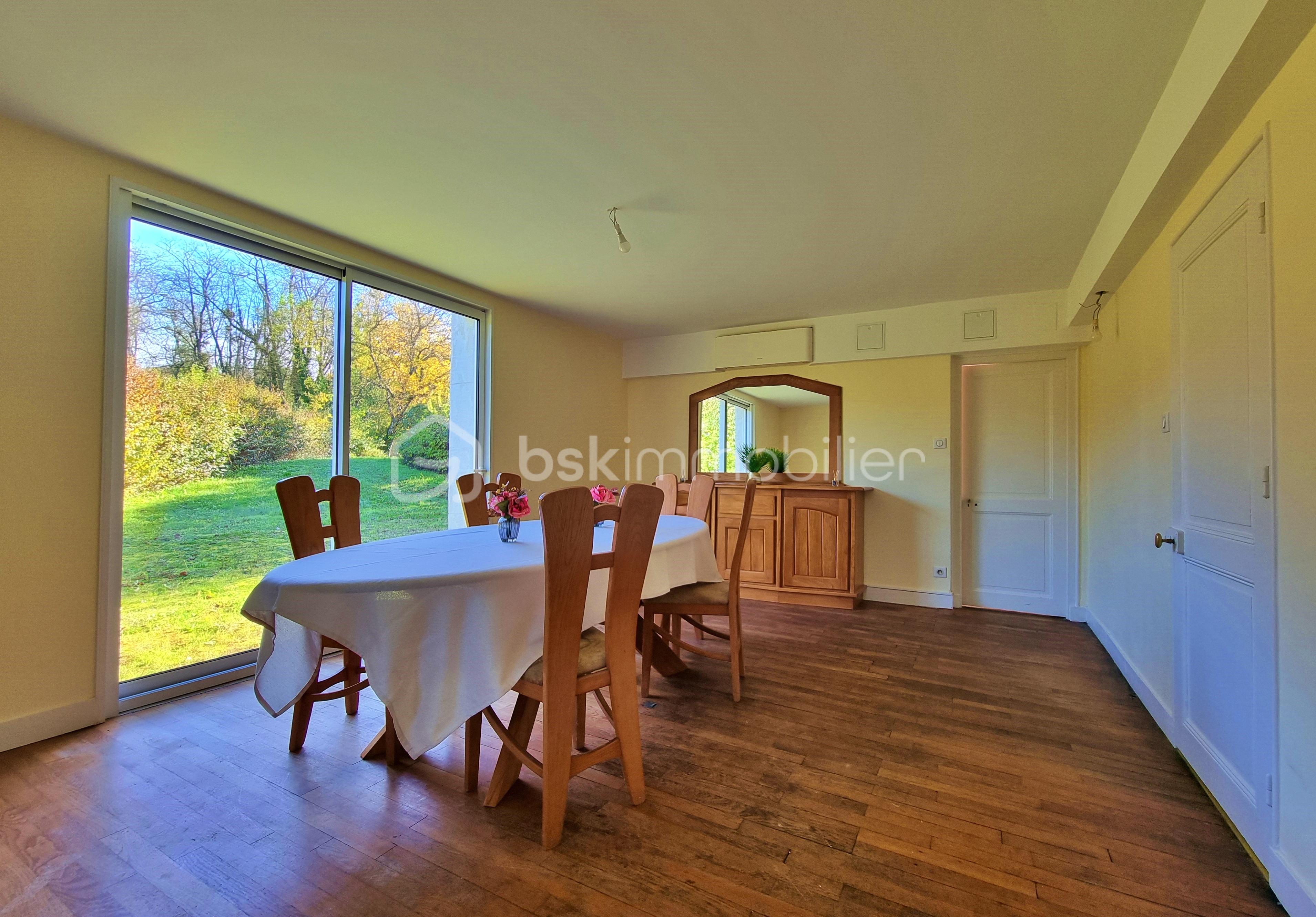 Demeure de 258 m² - c salle à manger quotidienne.jpg